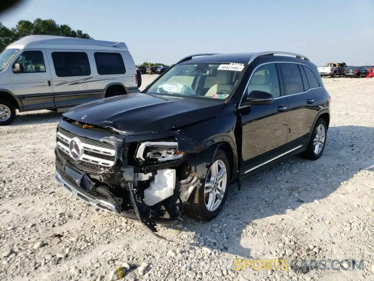 2 Photograph of a damaged car W1N4M4HB9LW024567 MERCEDES-BENZ GLB-CLASS 2020