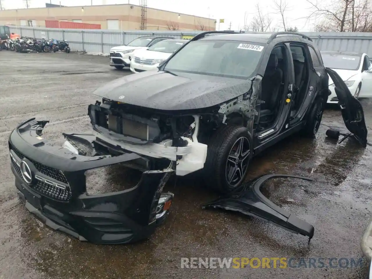 2 Photograph of a damaged car W1N4M4HBXLW043239 MERCEDES-BENZ GLB-CLASS 2020