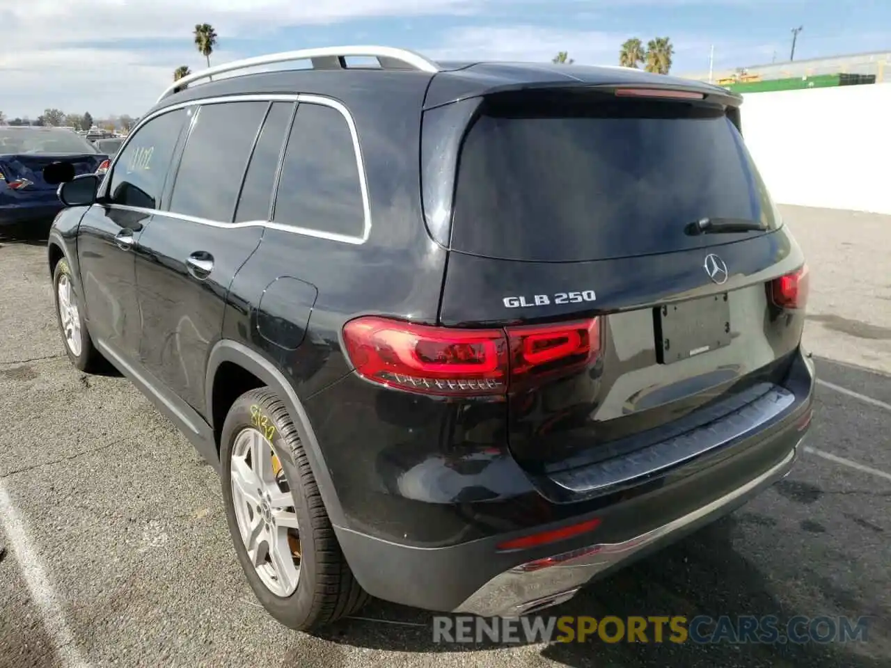 3 Photograph of a damaged car WDC4M4GB7LW004787 MERCEDES-BENZ GLB-CLASS 2020