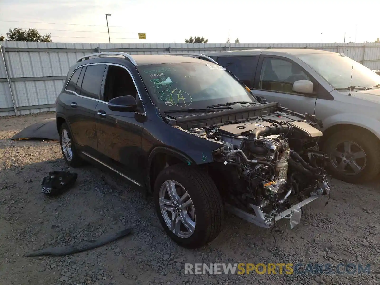 1 Photograph of a damaged car WDC4M4HB2LW008681 MERCEDES-BENZ GLB-CLASS 2020