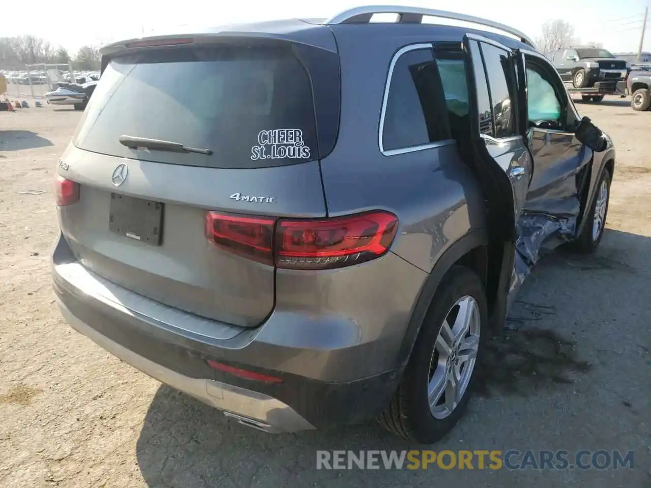 4 Photograph of a damaged car WDC4M4HB7LW008689 MERCEDES-BENZ GLB-CLASS 2020