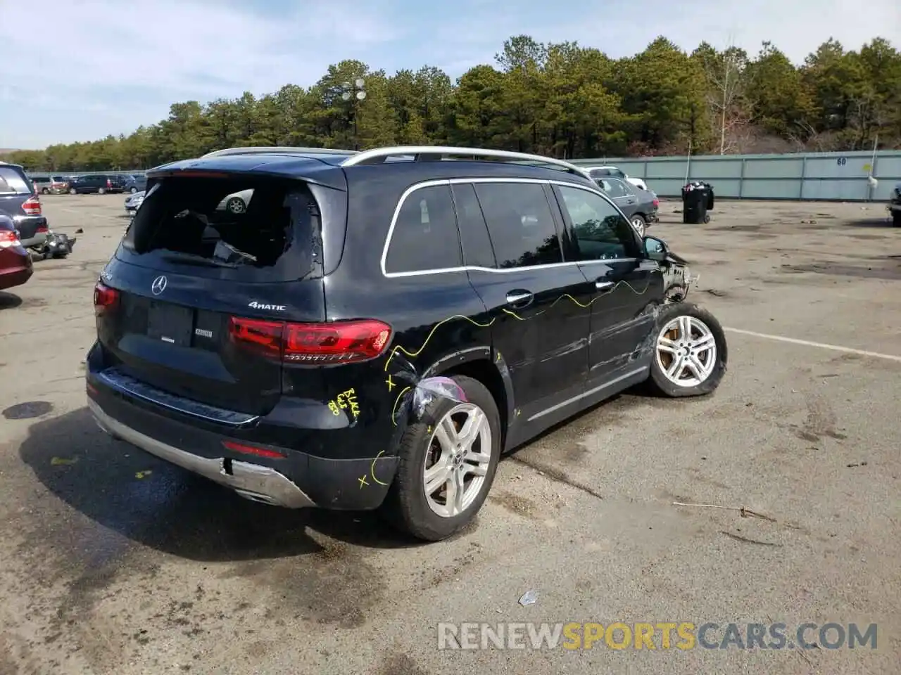 4 Photograph of a damaged car WDC4M4HB7LW009356 MERCEDES-BENZ GLB-CLASS 2020