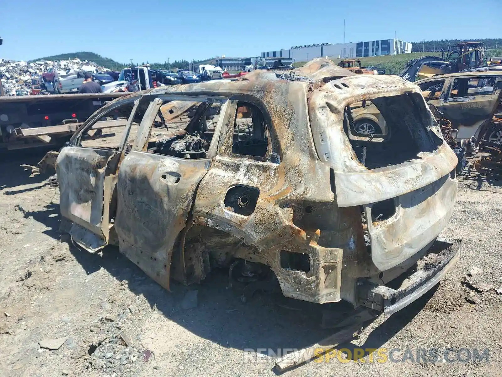 3 Photograph of a damaged car WDC4M4HB8LW012203 MERCEDES-BENZ GLB-CLASS 2020