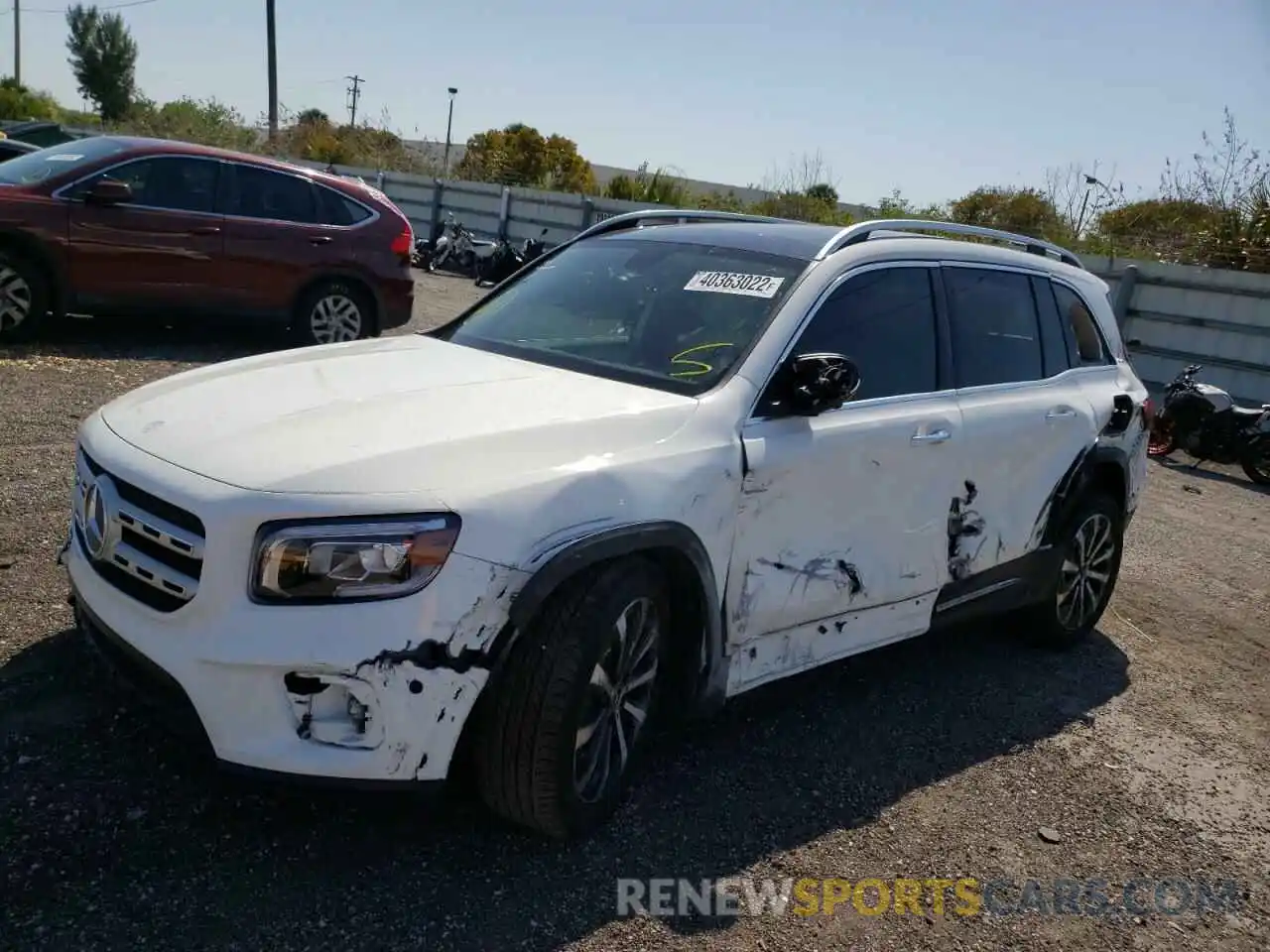 2 Photograph of a damaged car W1N4M4GB0MW081064 MERCEDES-BENZ GLB-CLASS 2021