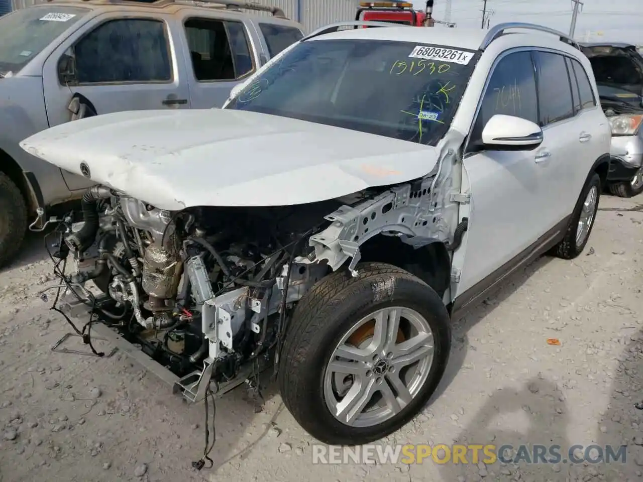 2 Photograph of a damaged car W1N4M4GB3MW151530 MERCEDES-BENZ GLB-CLASS 2021