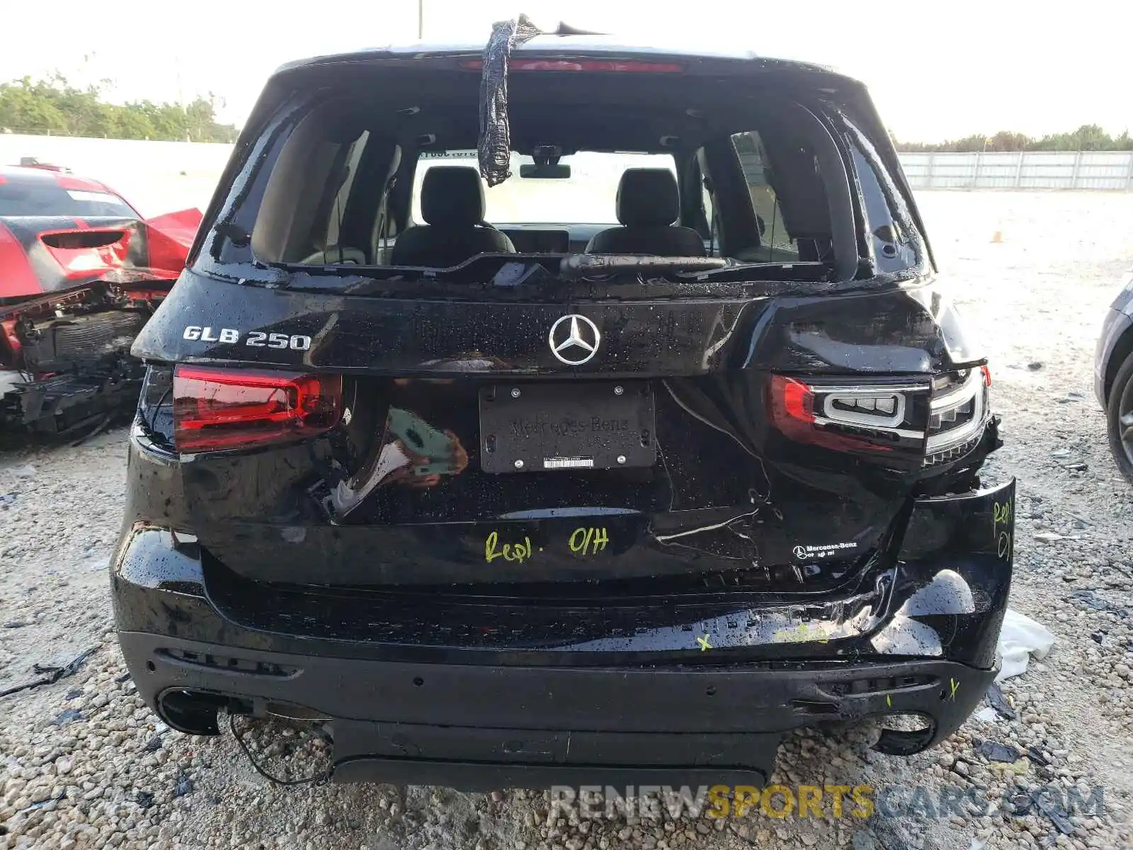 9 Photograph of a damaged car W1N4M4GB6MW145950 MERCEDES-BENZ GLB-CLASS 2021