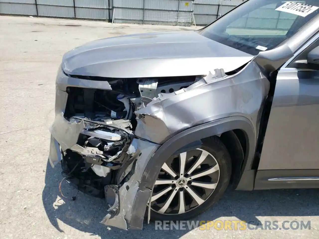 9 Photograph of a damaged car W1N4M4GB6MW158066 MERCEDES-BENZ GLB-CLASS 2021