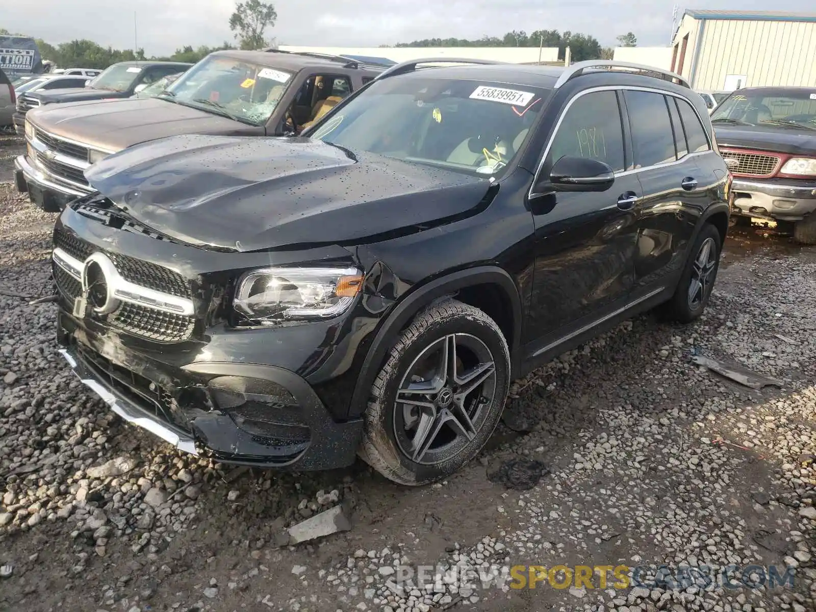 2 Photograph of a damaged car W1N4M4GB8MW109807 MERCEDES-BENZ GLB-CLASS 2021