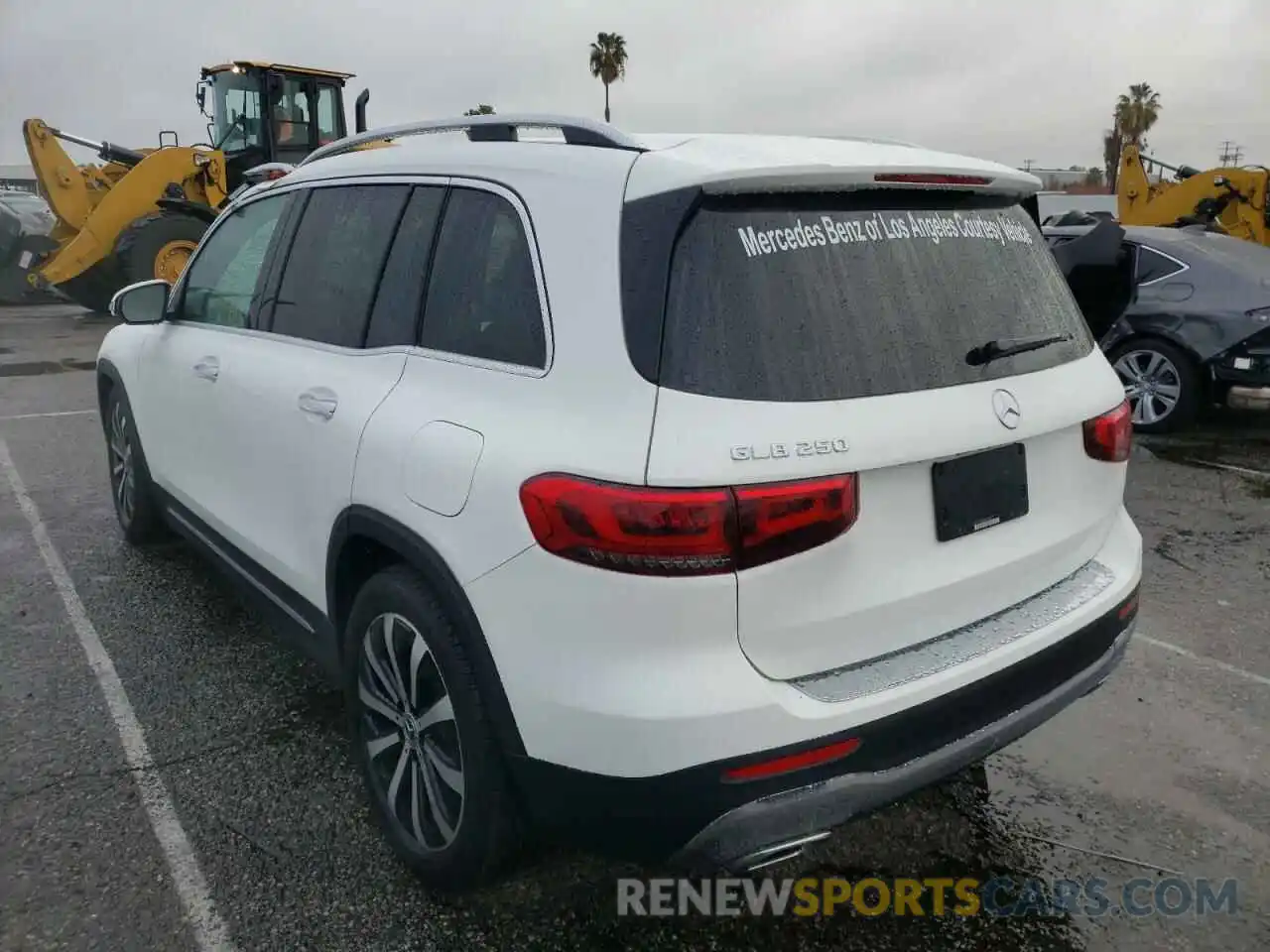 3 Photograph of a damaged car W1N4M4GB9MW089552 MERCEDES-BENZ GLB-CLASS 2021