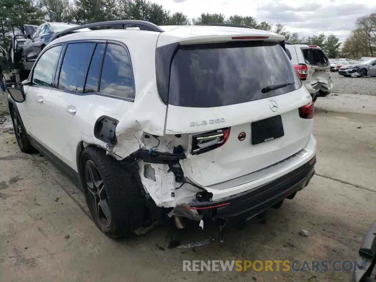 3 Photograph of a damaged car W1N4M4HB1MW150259 MERCEDES-BENZ GLB-CLASS 2021