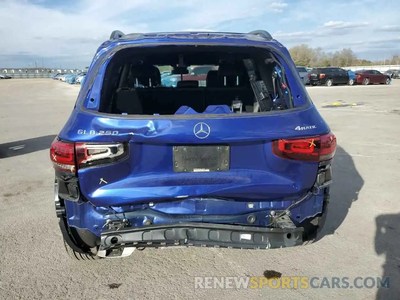 6 Photograph of a damaged car W1N4M4HB4MW109947 MERCEDES-BENZ GLB-CLASS 2021