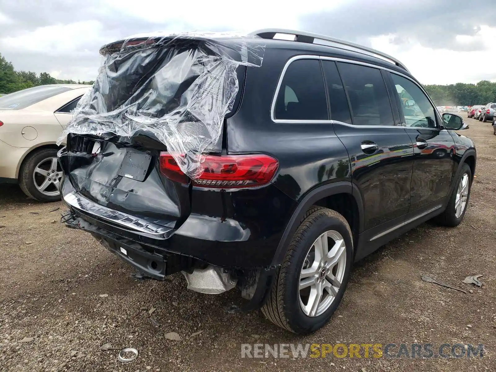 4 Photograph of a damaged car W1N4M4HB5MW099025 MERCEDES-BENZ GLB-CLASS 2021