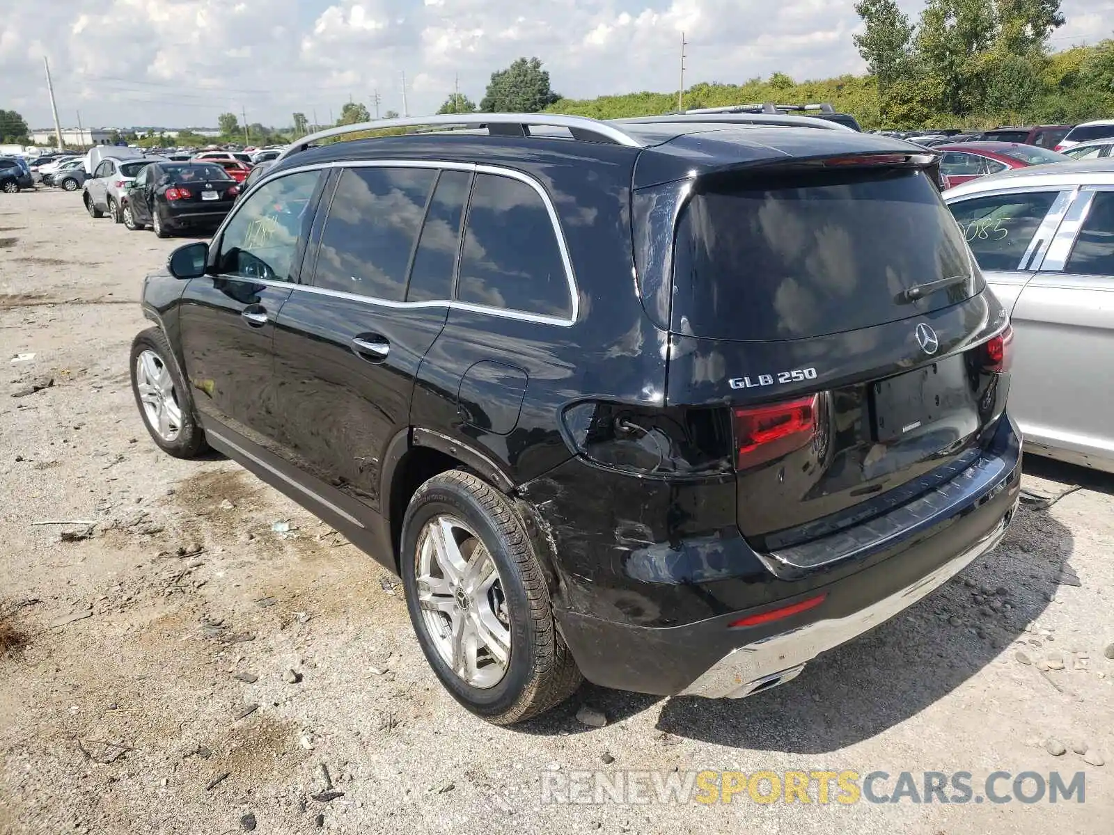 3 Photograph of a damaged car W1N4M4HB6MW101672 MERCEDES-BENZ GLB-CLASS 2021