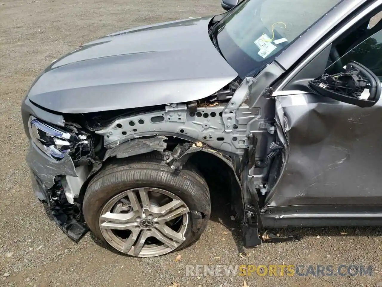 9 Photograph of a damaged car W1N4M4HB6MW108685 MERCEDES-BENZ GLB-CLASS 2021