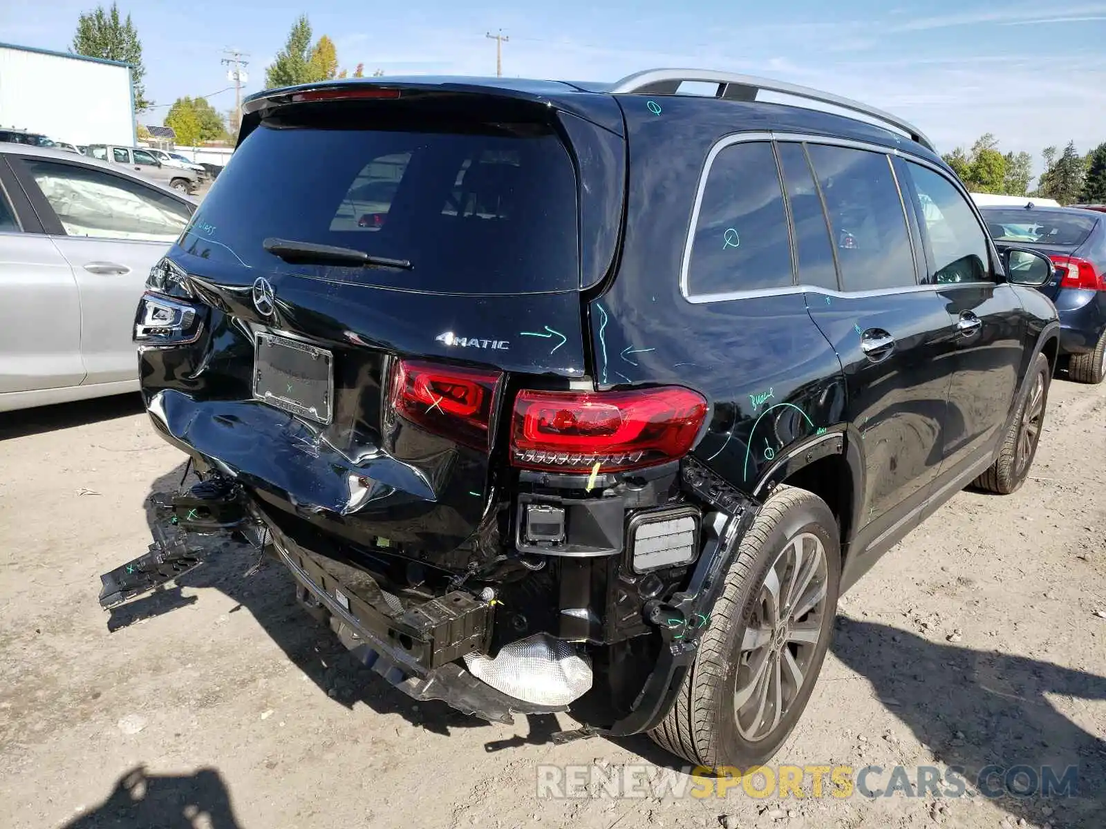 4 Photograph of a damaged car W1N4M4HB6MW129598 MERCEDES-BENZ GLB-CLASS 2021