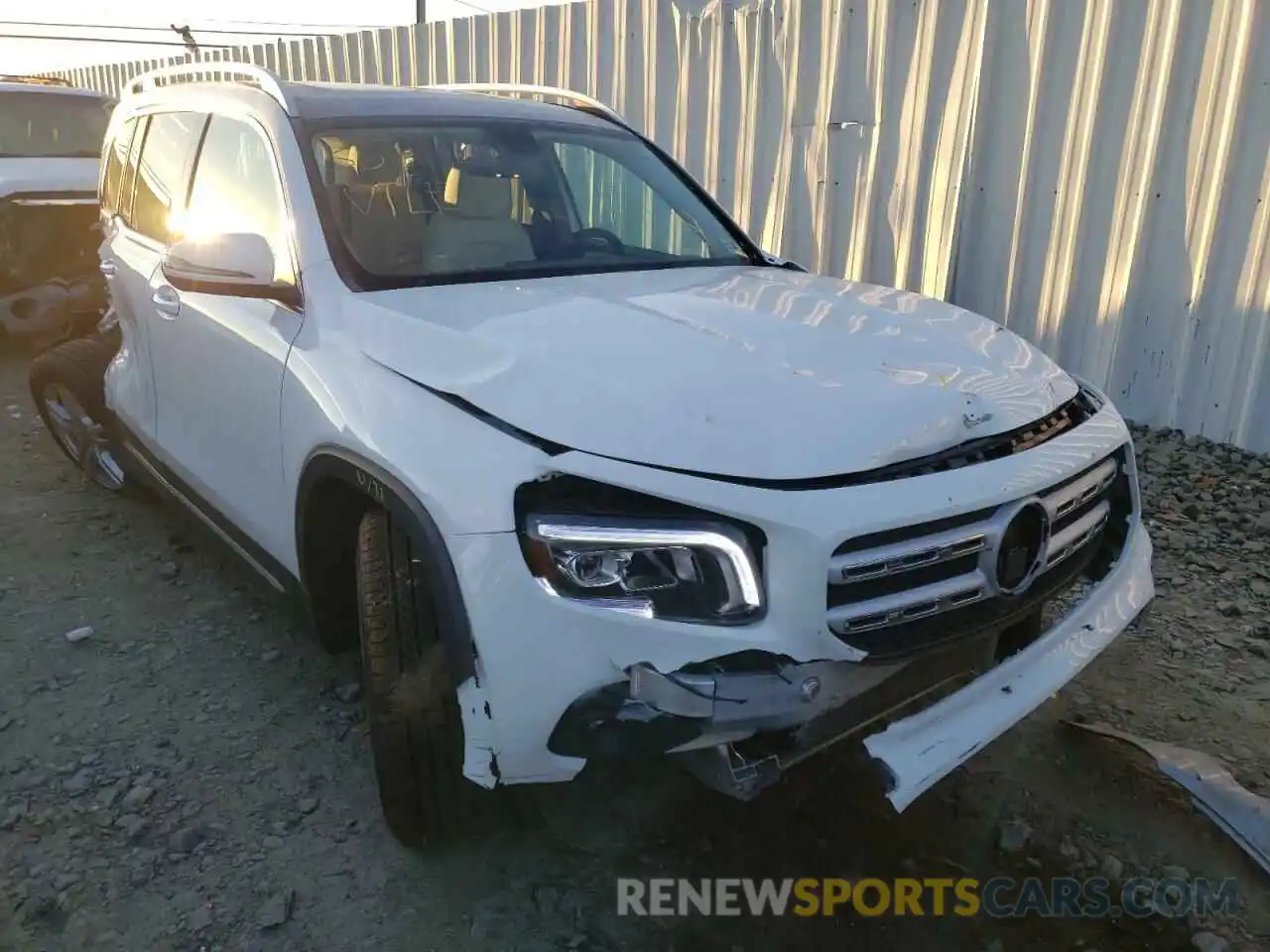 1 Photograph of a damaged car W1N4M4HB6MW143968 MERCEDES-BENZ GLB-CLASS 2021