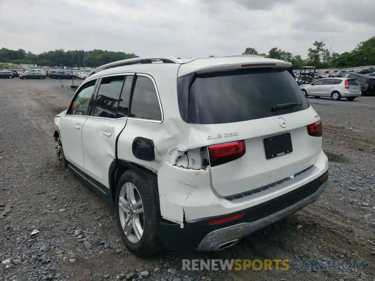 3 Photograph of a damaged car W1N4M4HBXMW112996 MERCEDES-BENZ GLB-CLASS 2021