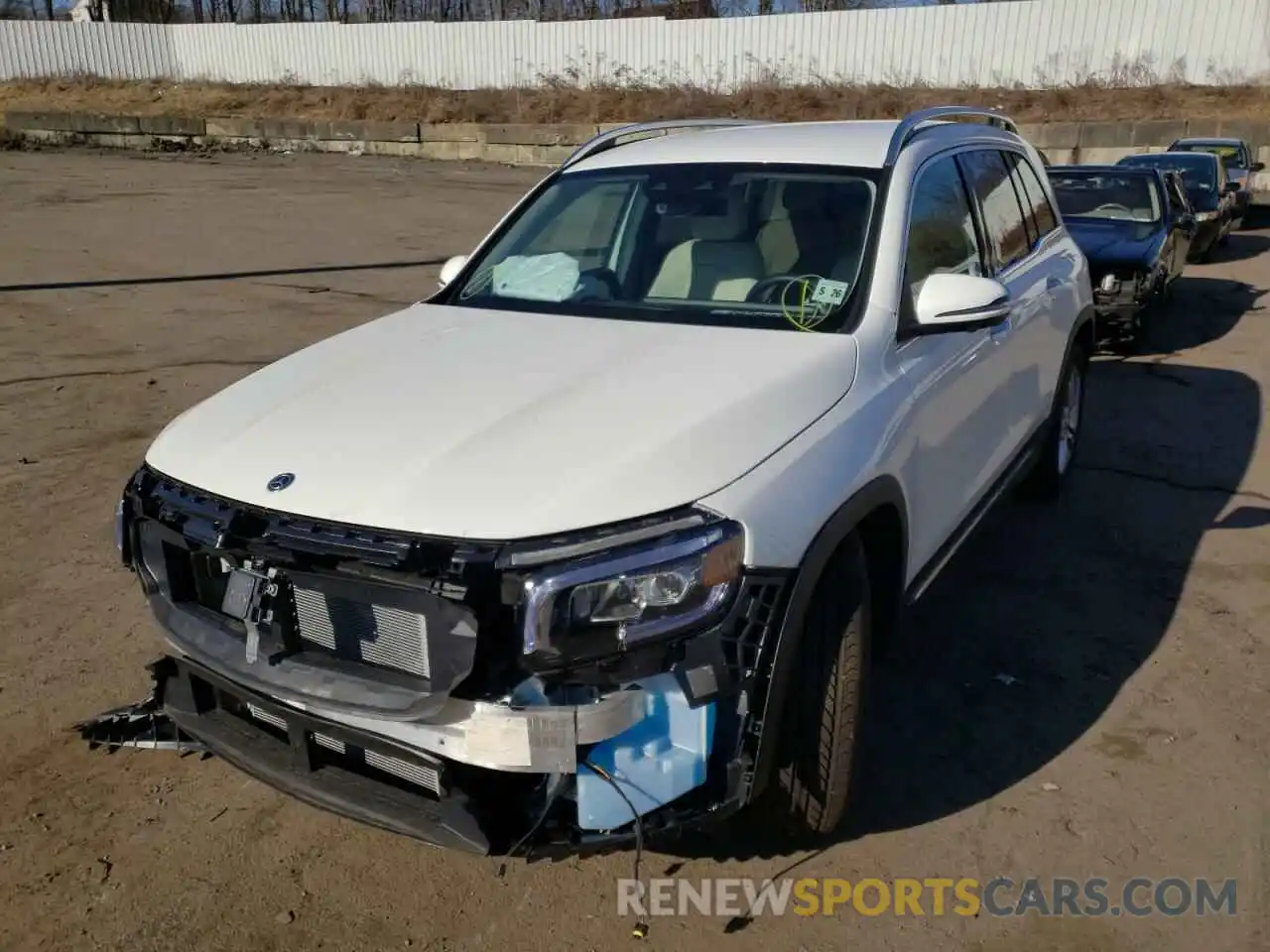 2 Photograph of a damaged car W1N4M4HBXMW114599 MERCEDES-BENZ GLB-CLASS 2021