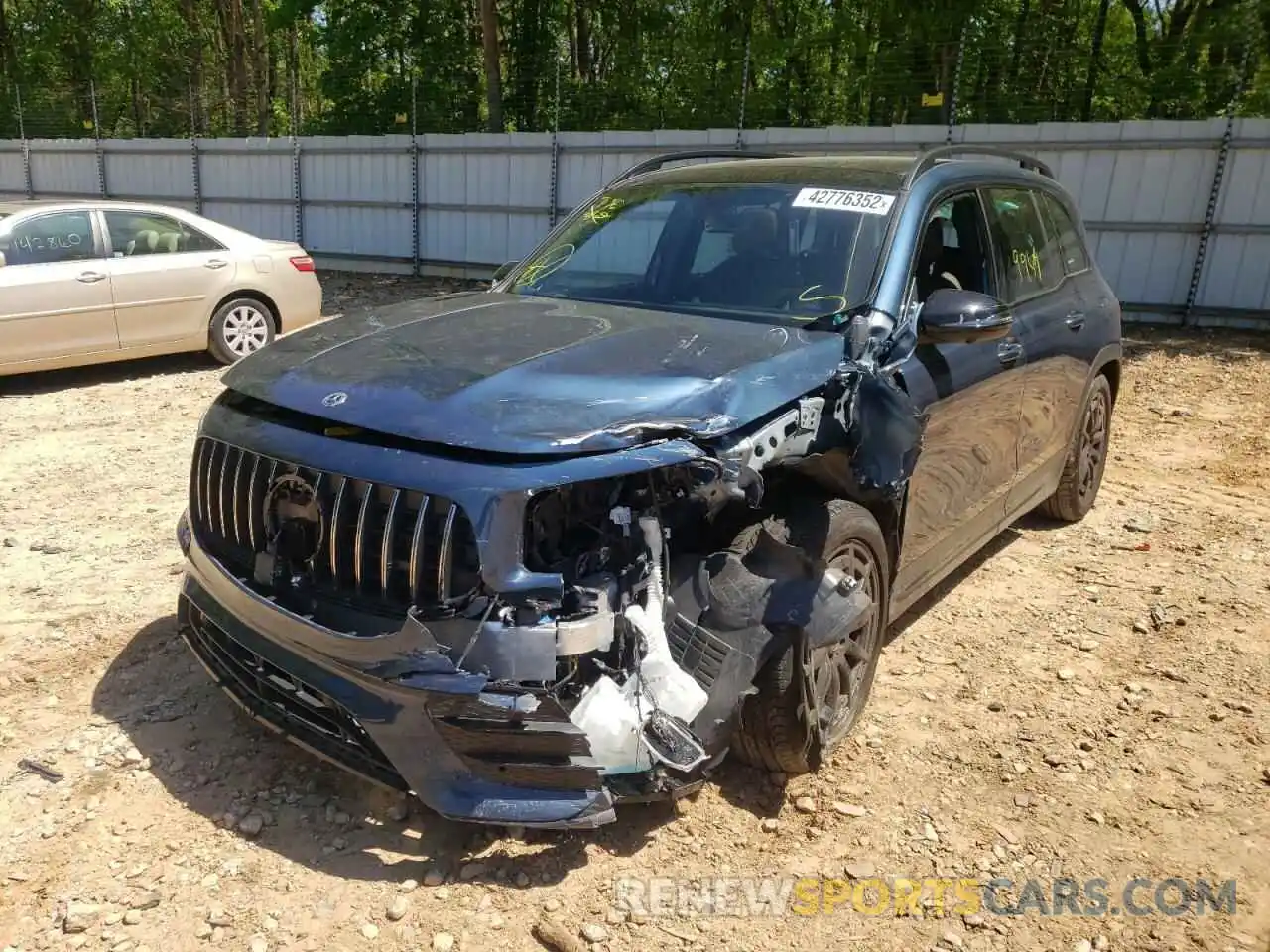 2 Photograph of a damaged car W1N4M5BB9MW125561 MERCEDES-BENZ GLB-CLASS 2021