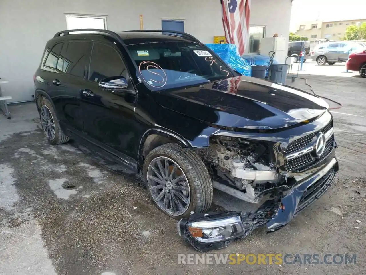 1 Photograph of a damaged car W1N4M4HB4NW184343 MERCEDES-BENZ GLB-CLASS 2022