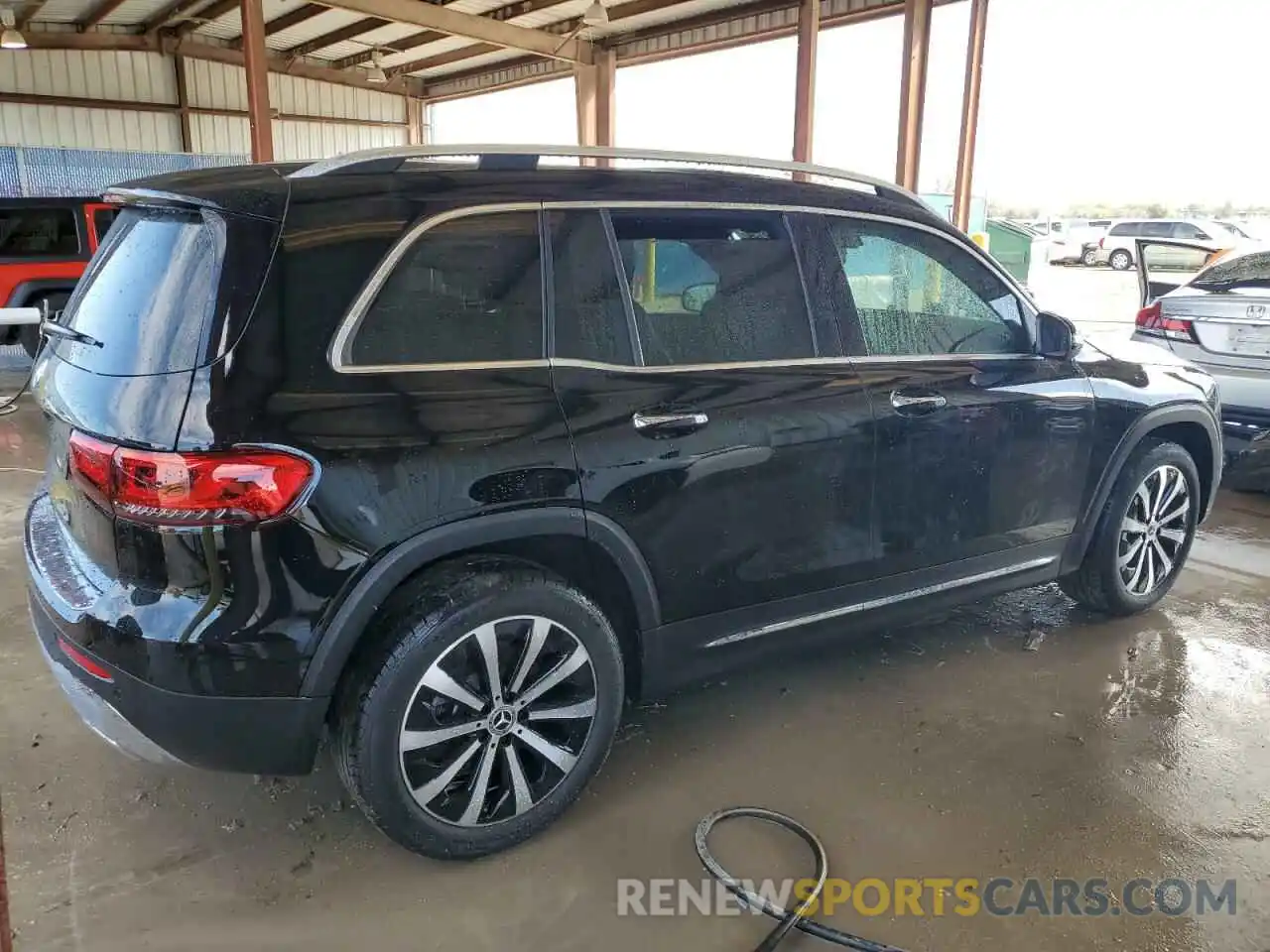 3 Photograph of a damaged car W1N4M4GB3PW320577 MERCEDES-BENZ GLB-CLASS 2023