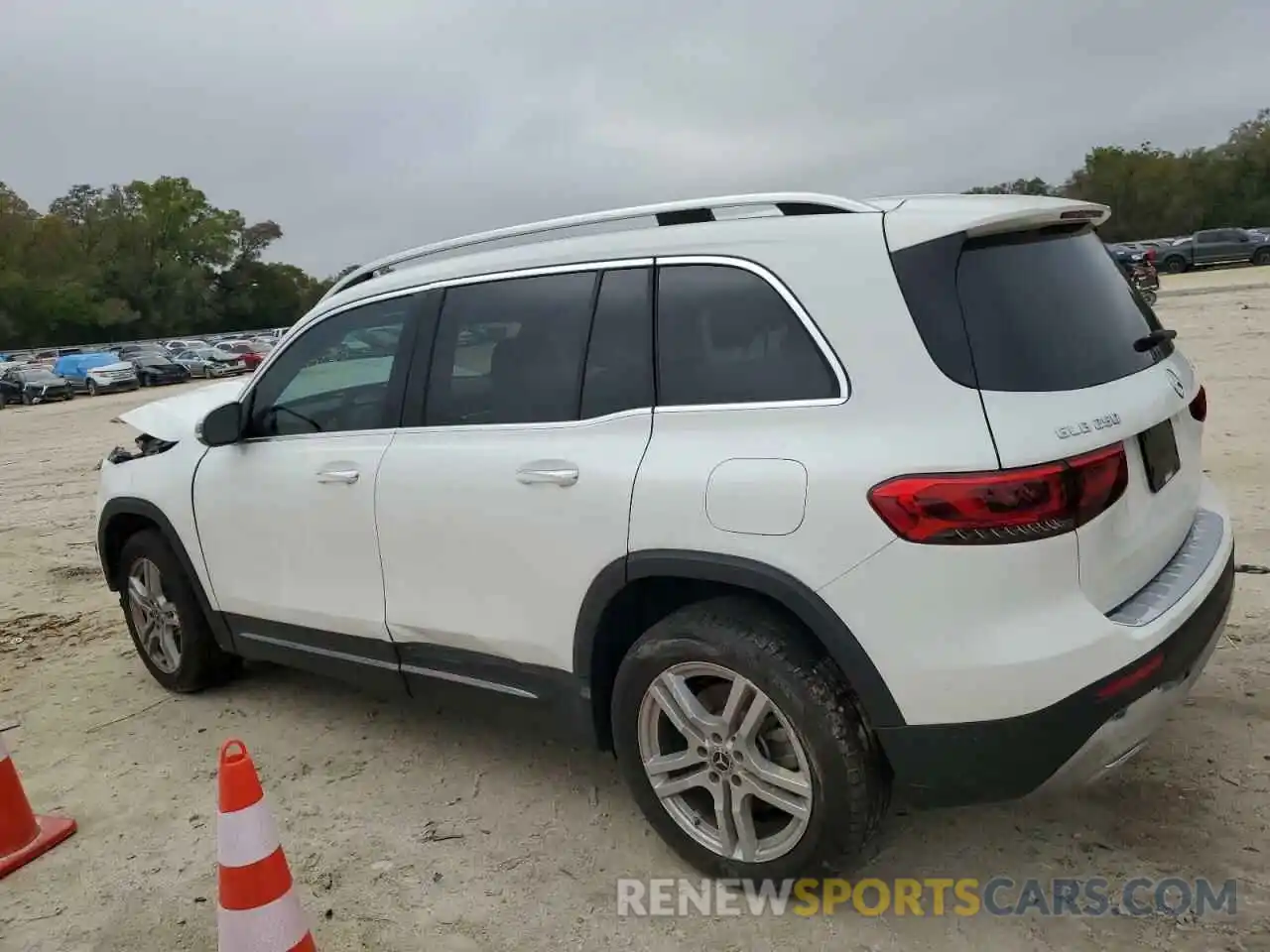 2 Photograph of a damaged car W1N4M4HB5PW299133 MERCEDES-BENZ GLB-CLASS 2023