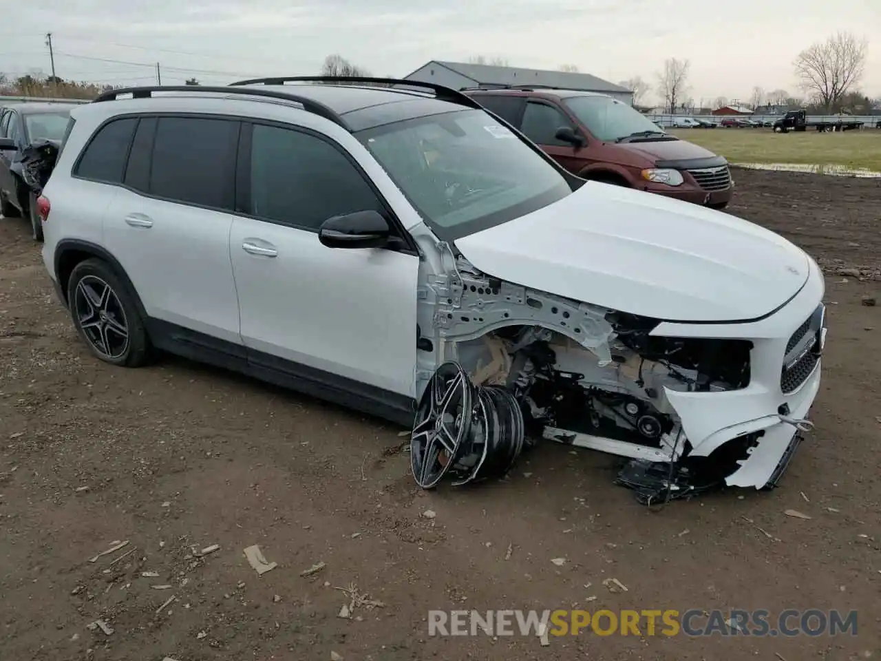 4 Photograph of a damaged car W1N4M4HB9PW326379 MERCEDES-BENZ GLB-CLASS 2023