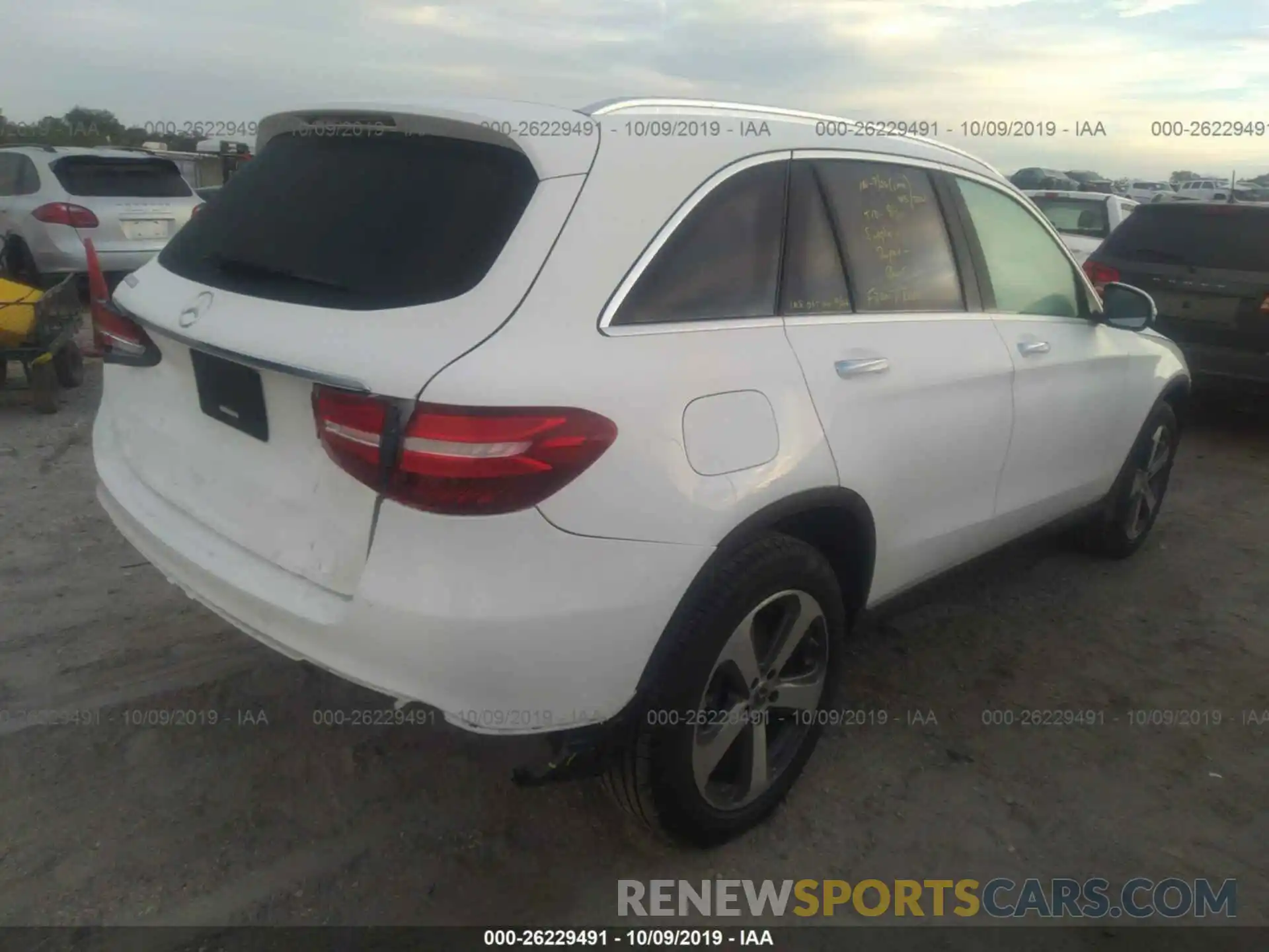 4 Photograph of a damaged car WDC0G4JB0K1000039 MERCEDES-BENZ GLC 2019