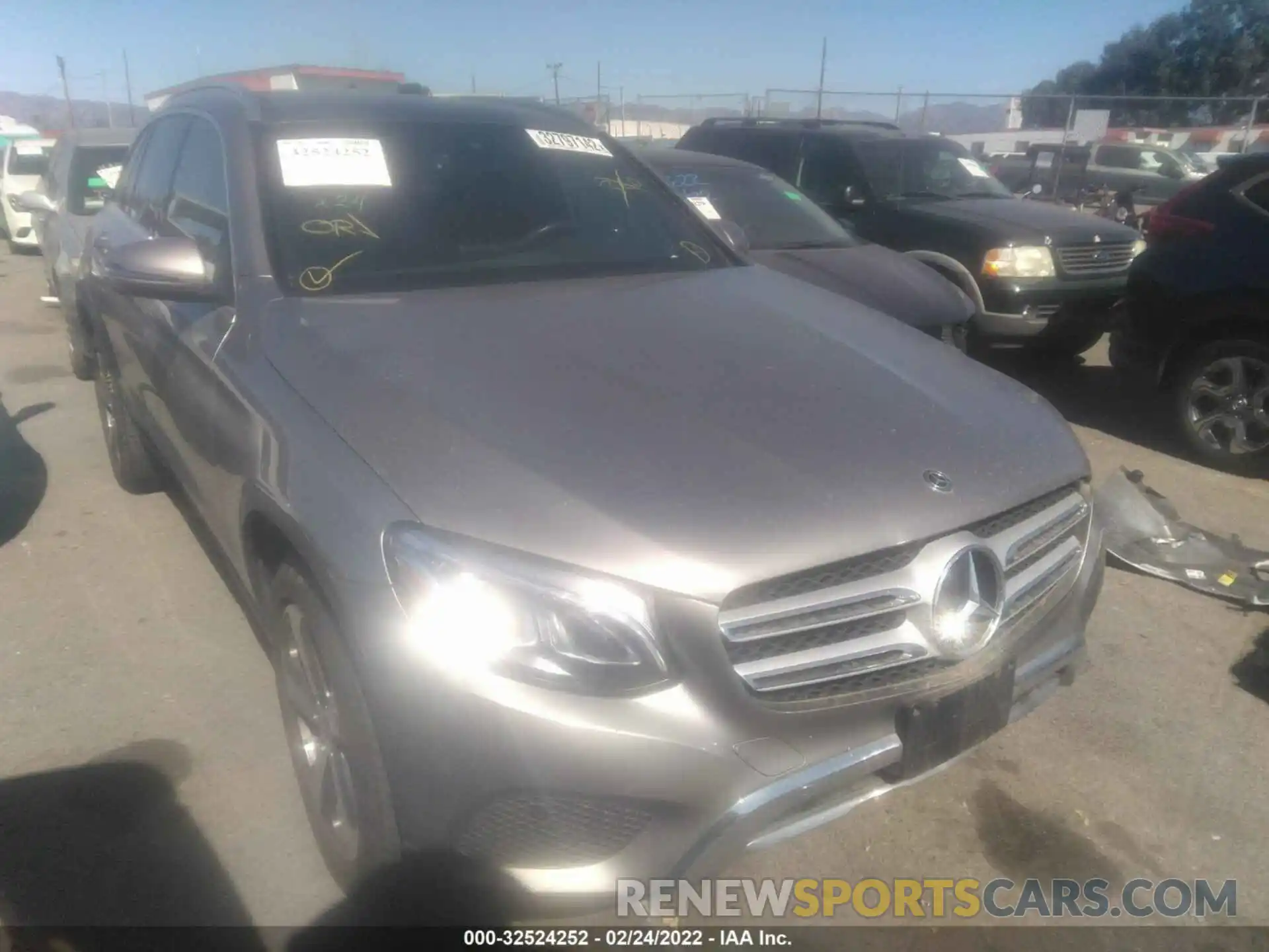 1 Photograph of a damaged car WDC0G4JB0KV140228 MERCEDES-BENZ GLC 2019