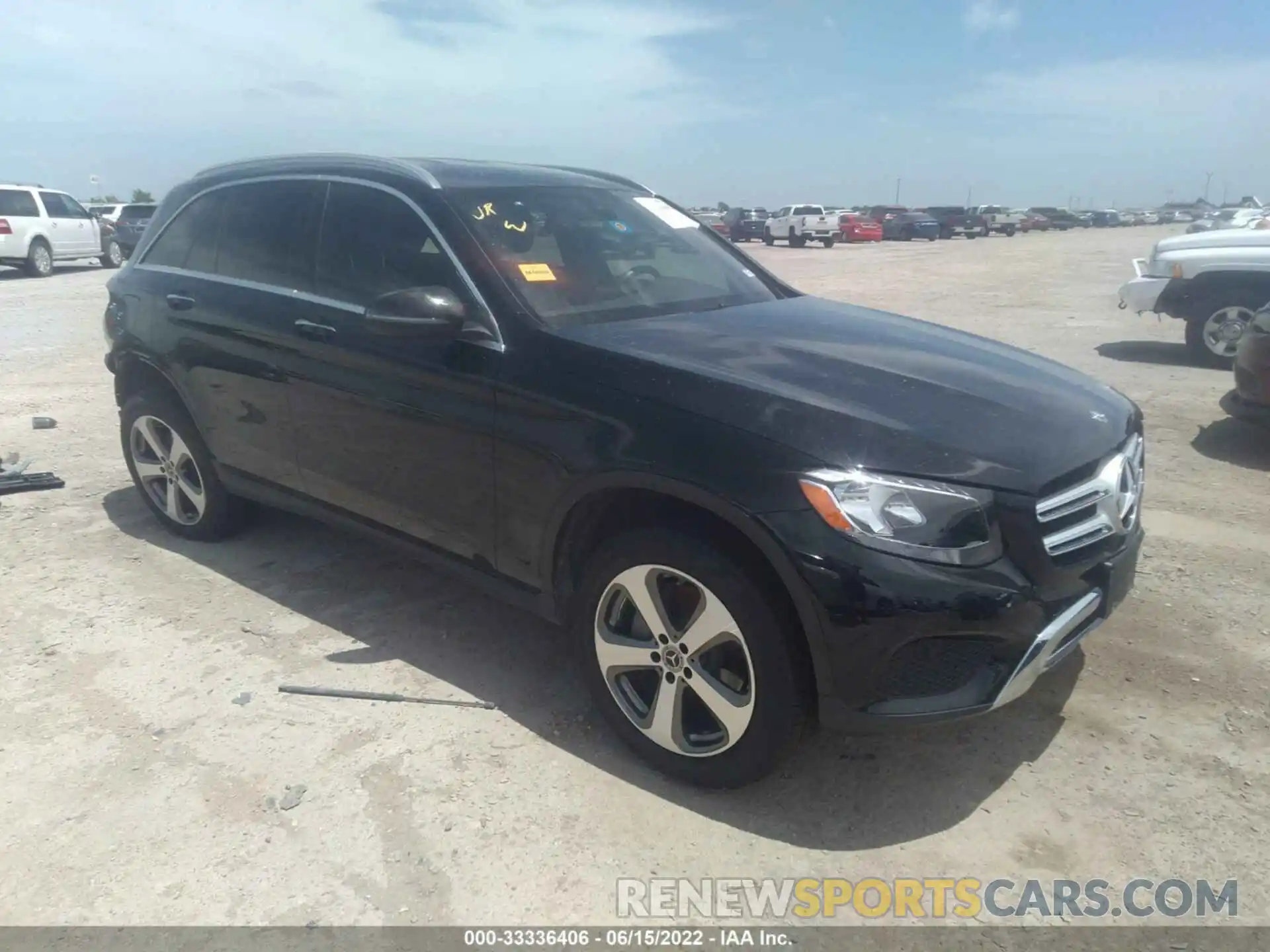 1 Photograph of a damaged car WDC0G4JB0KV171740 MERCEDES-BENZ GLC 2019