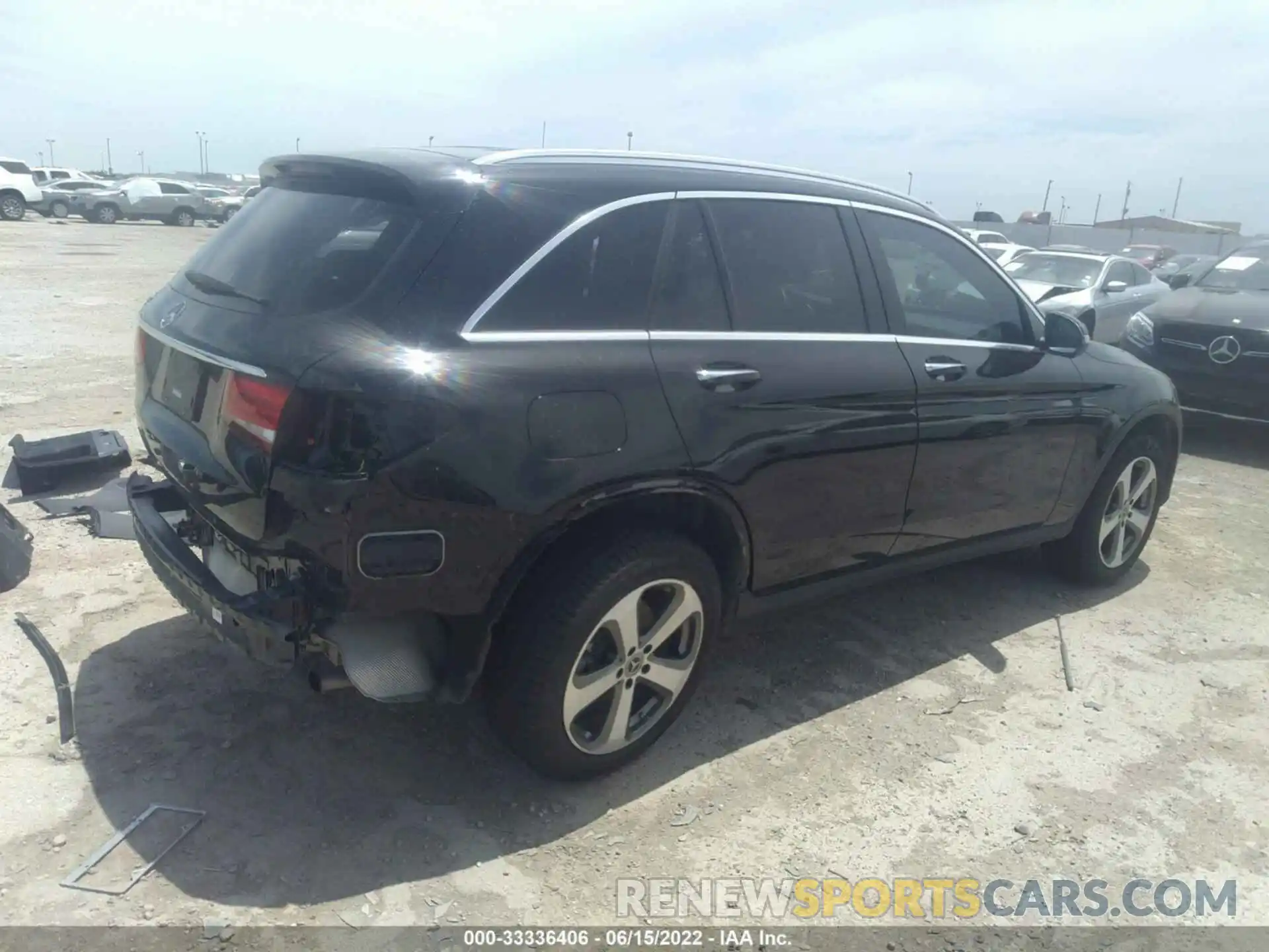 4 Photograph of a damaged car WDC0G4JB0KV171740 MERCEDES-BENZ GLC 2019