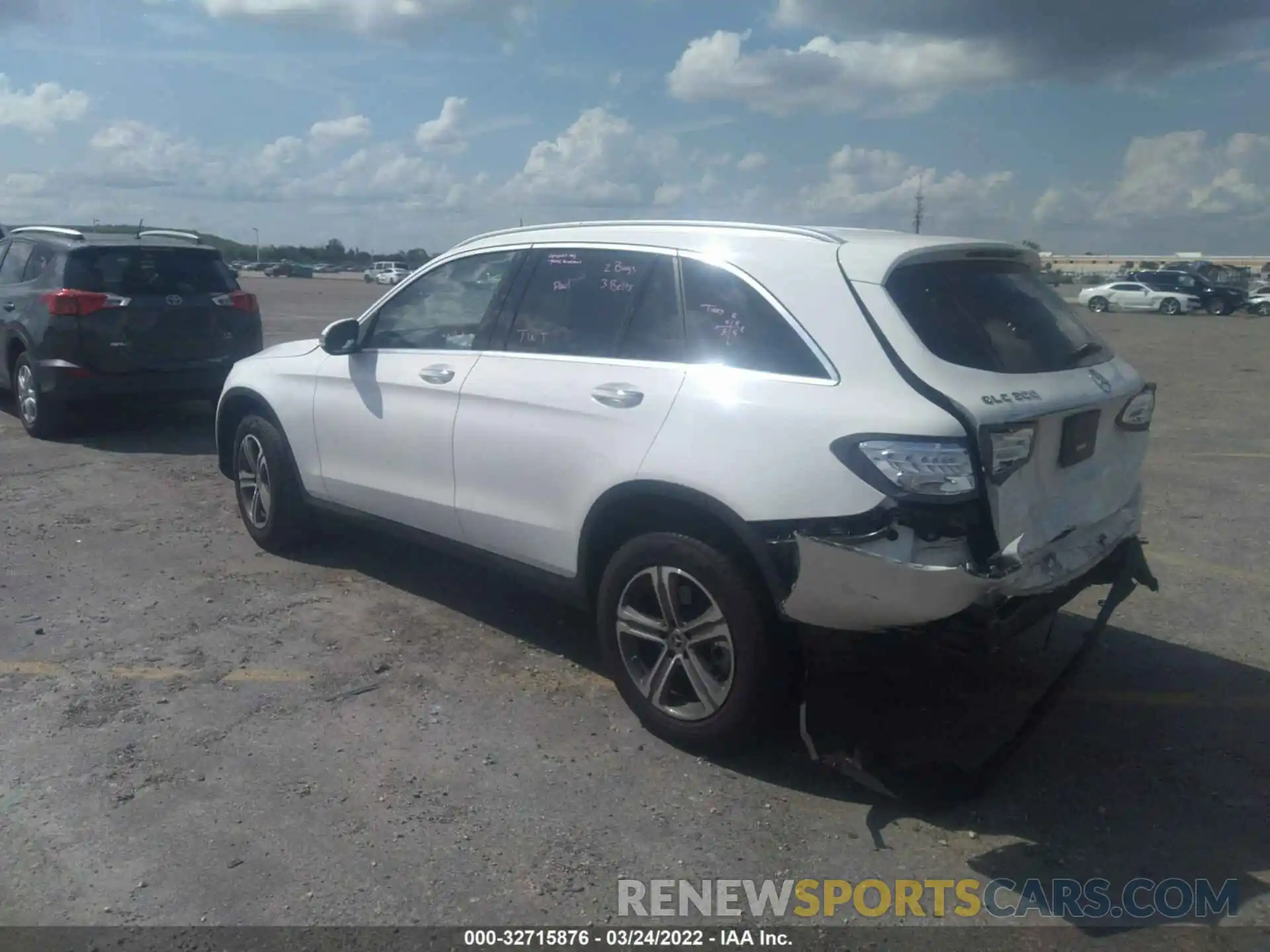 3 Photograph of a damaged car WDC0G4JB1KF563331 MERCEDES-BENZ GLC 2019