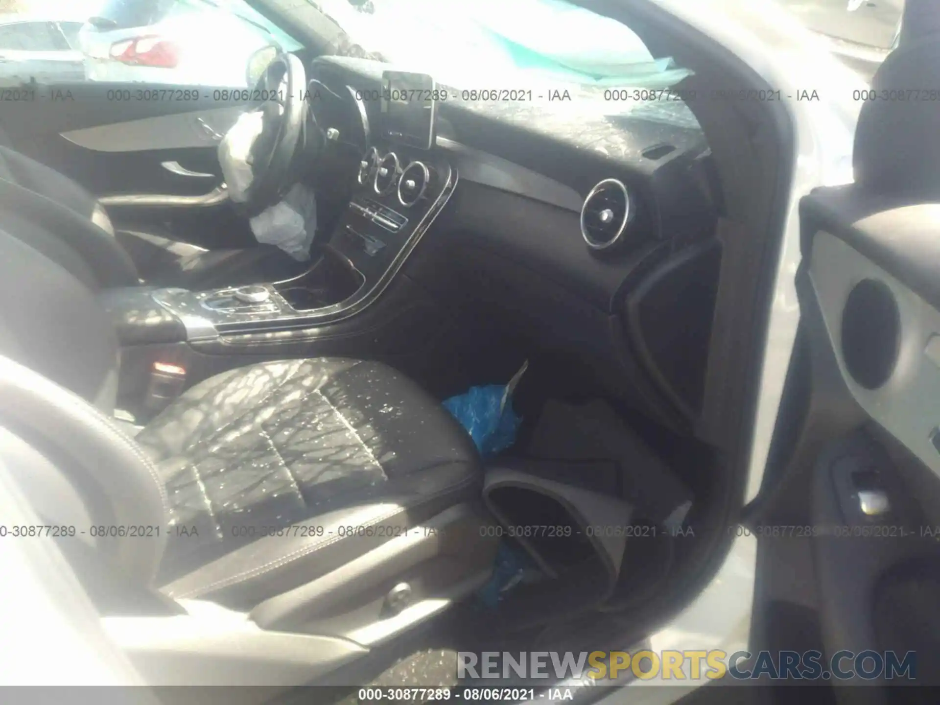 5 Photograph of a damaged car WDC0G4JB1KV119873 MERCEDES-BENZ GLC 2019