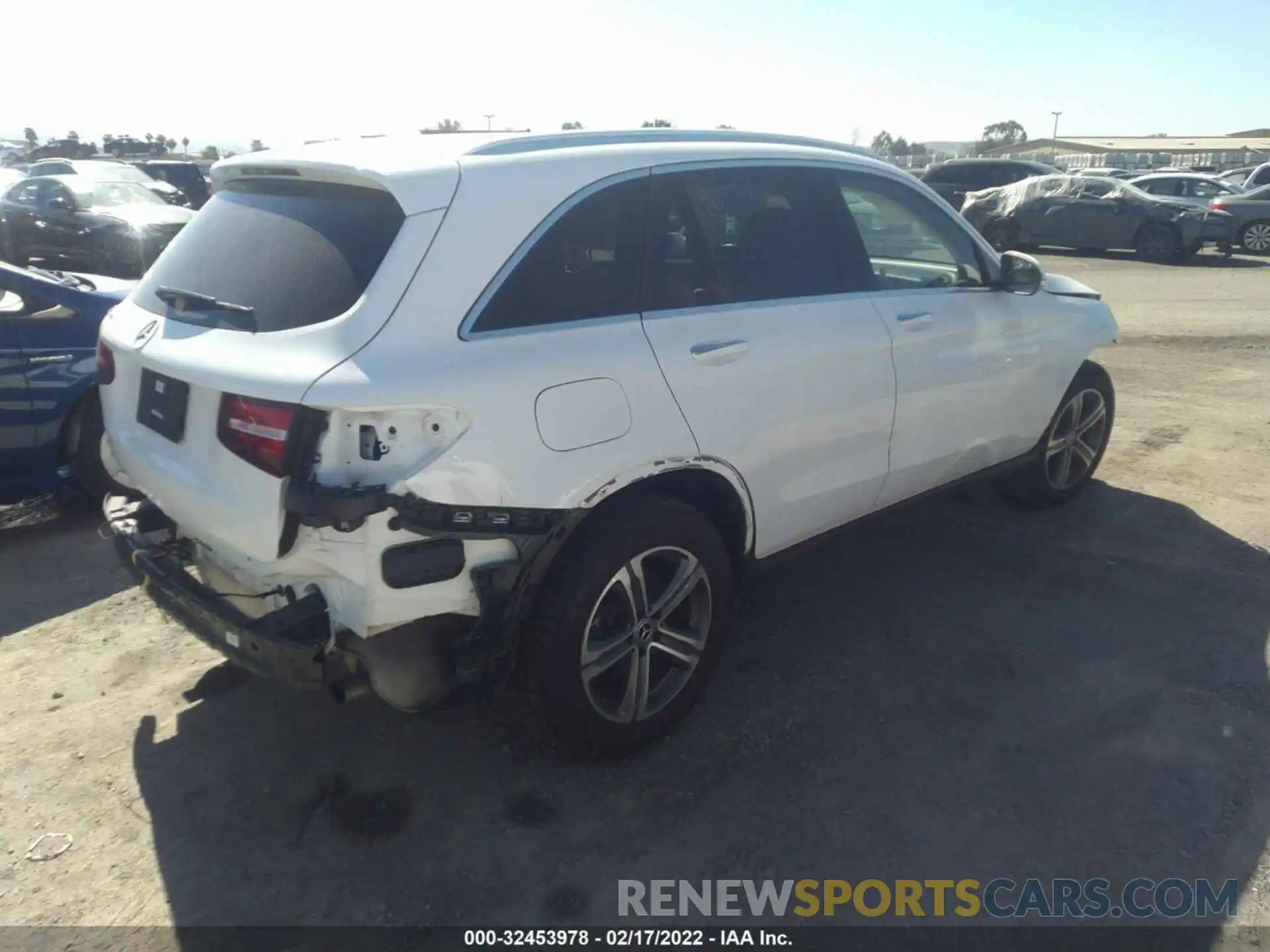 4 Photograph of a damaged car WDC0G4JB1KV141369 MERCEDES-BENZ GLC 2019