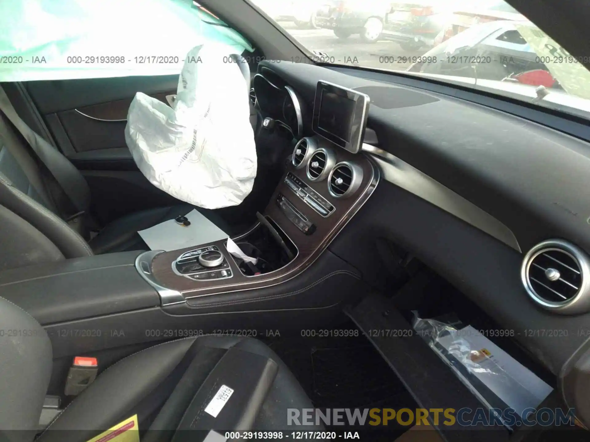 5 Photograph of a damaged car WDC0G4JB1KV181905 MERCEDES-BENZ GLC 2019