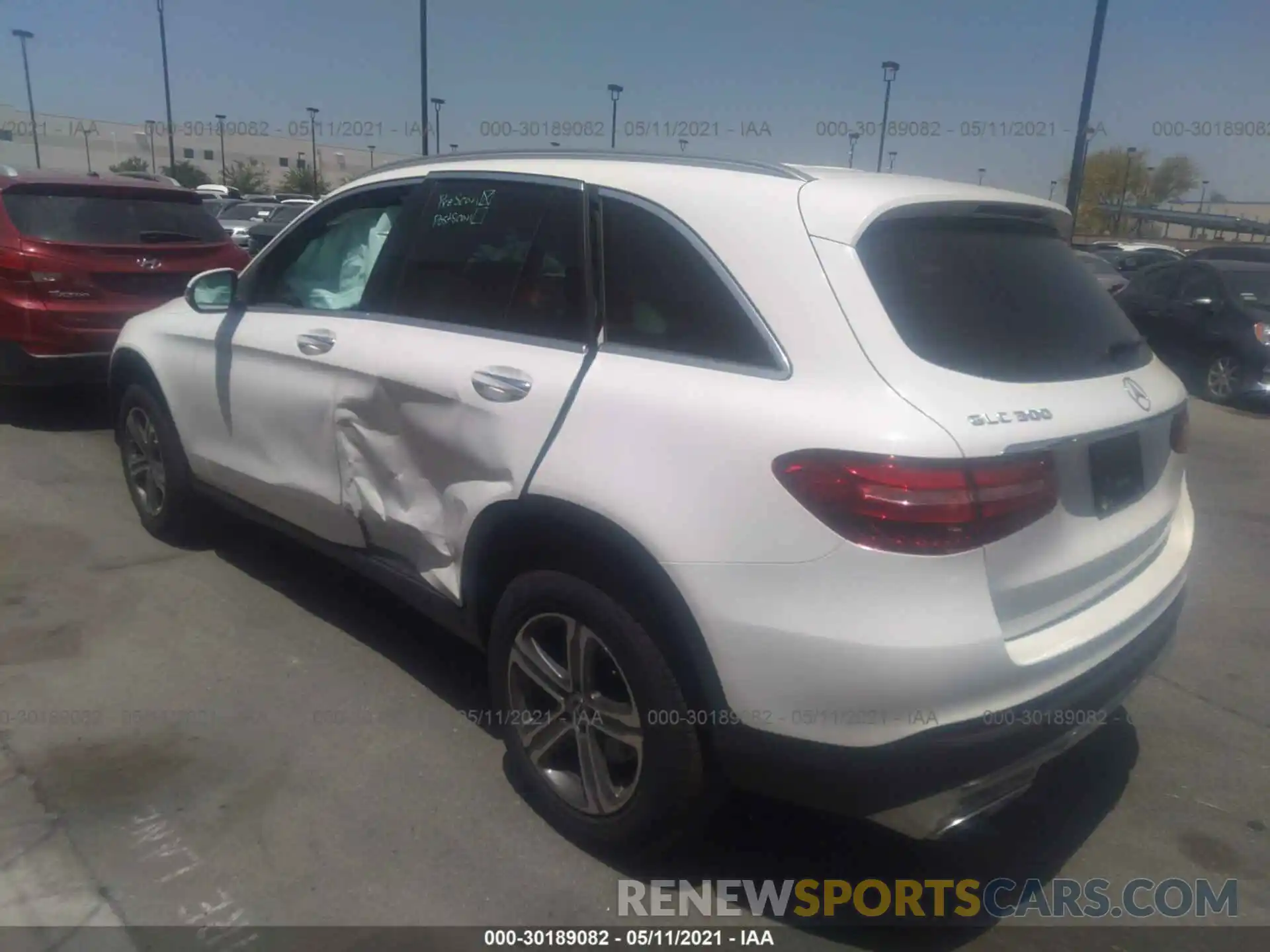 3 Photograph of a damaged car WDC0G4JB1KV188465 MERCEDES-BENZ GLC 2019