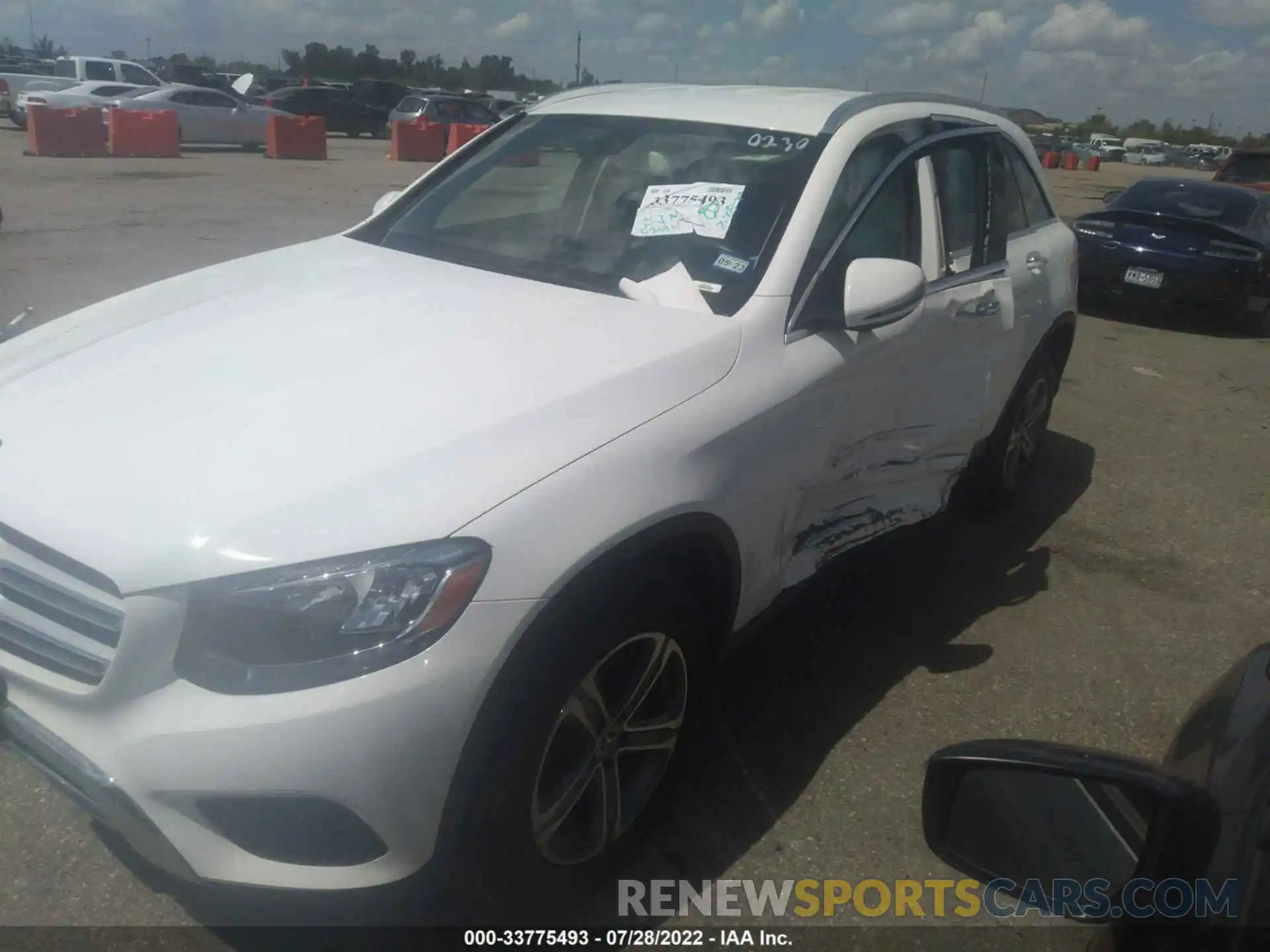 2 Photograph of a damaged car WDC0G4JB2KF560230 MERCEDES-BENZ GLC 2019