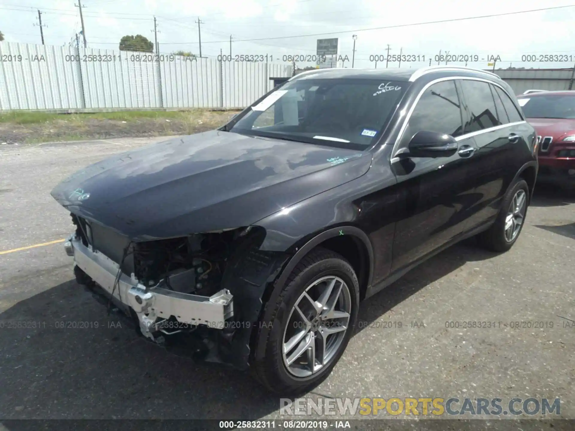 2 Photograph of a damaged car WDC0G4JB2KF598301 MERCEDES-BENZ GLC 2019