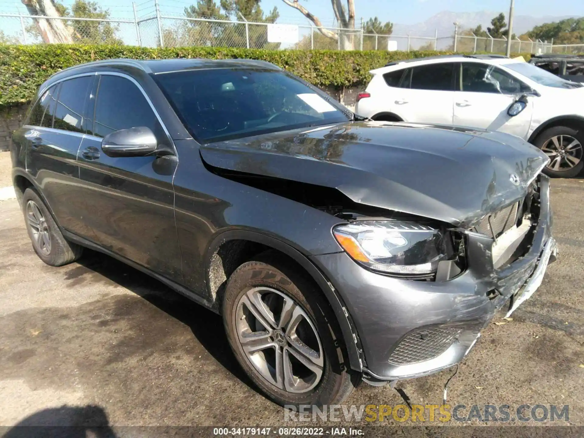 1 Photograph of a damaged car WDC0G4JB2KF598606 MERCEDES-BENZ GLC 2019