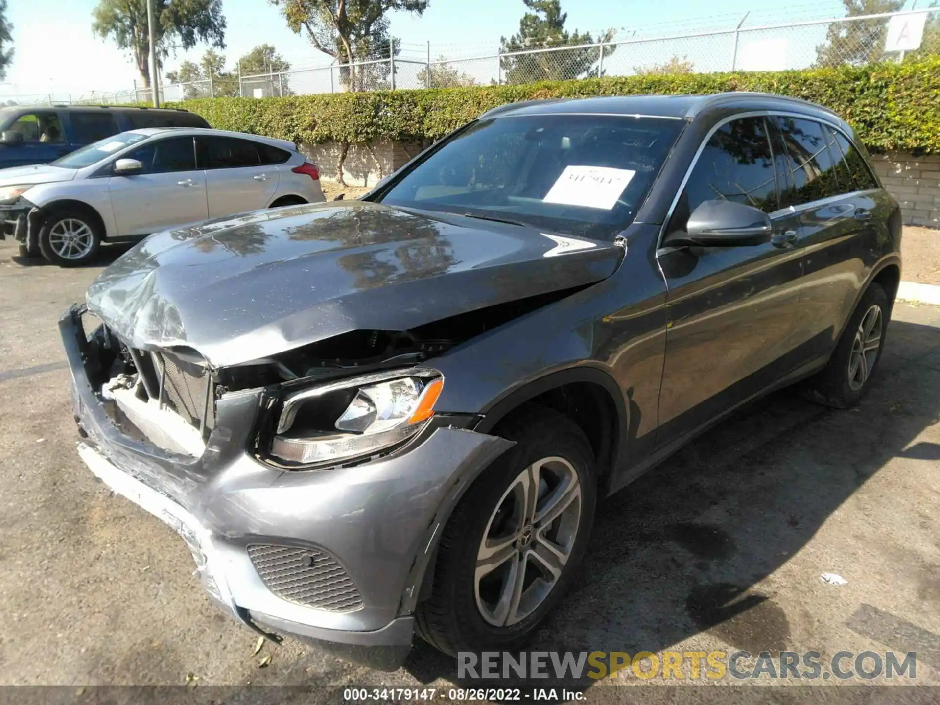 2 Photograph of a damaged car WDC0G4JB2KF598606 MERCEDES-BENZ GLC 2019