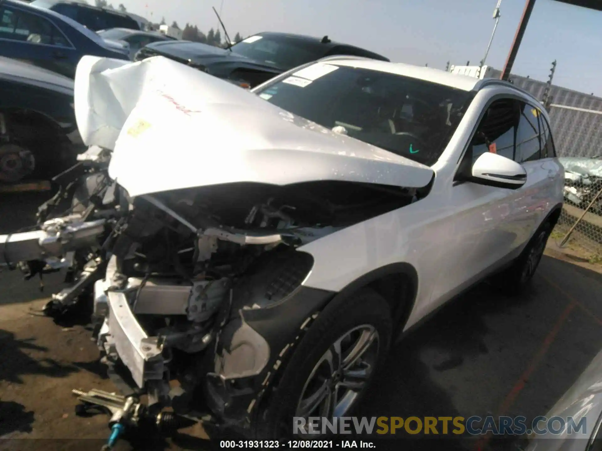 2 Photograph of a damaged car WDC0G4JB2KF609880 MERCEDES-BENZ GLC 2019