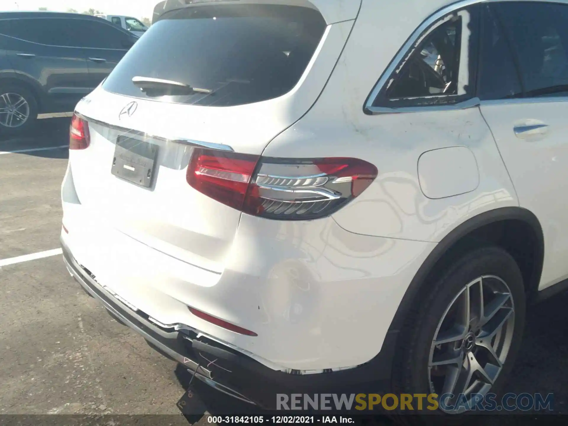 6 Photograph of a damaged car WDC0G4JB2KF657184 MERCEDES-BENZ GLC 2019