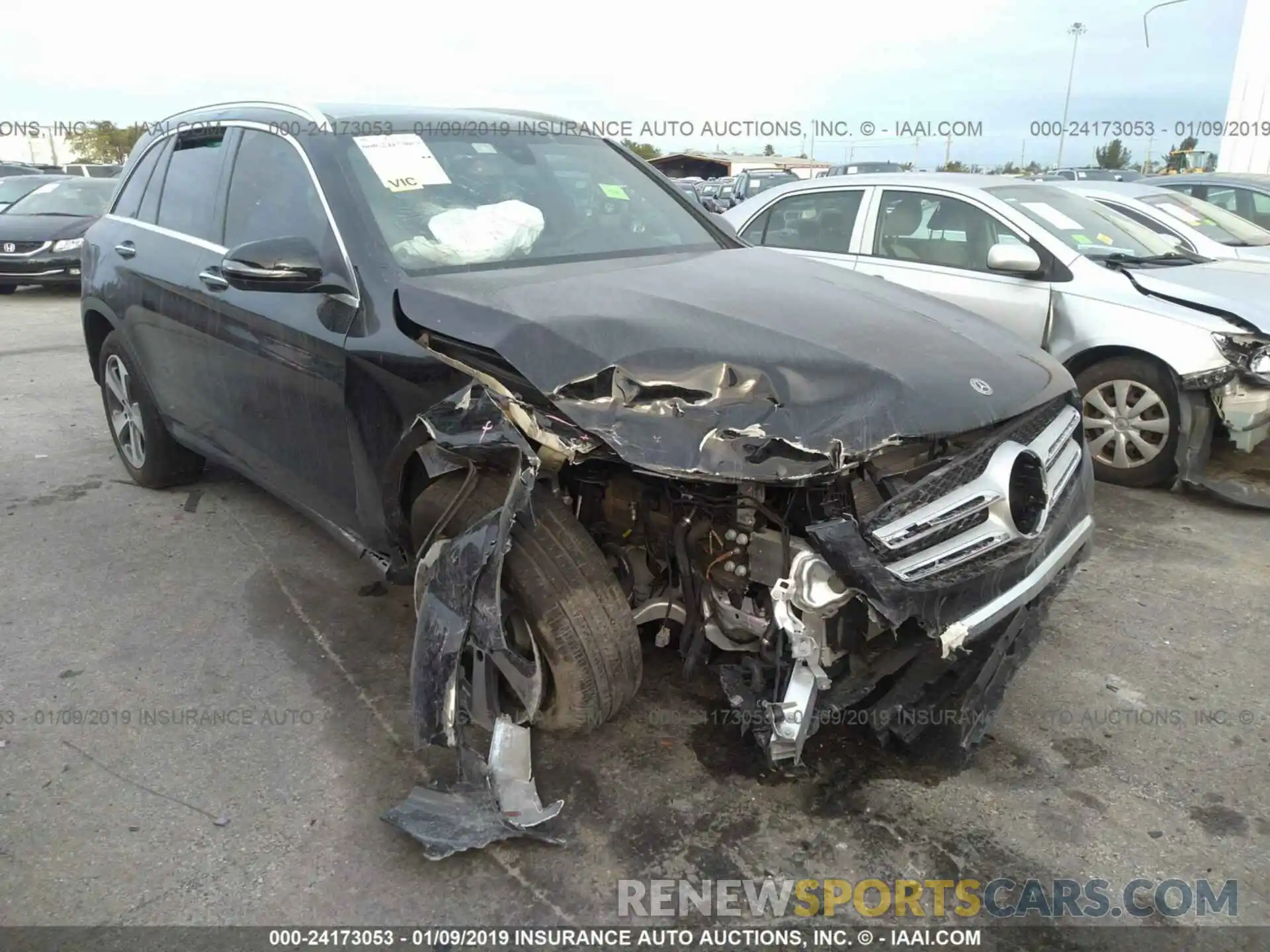 1 Фотография поврежденного автомобиля WDC0G4JB2KV134639 MERCEDES-BENZ GLC 2019