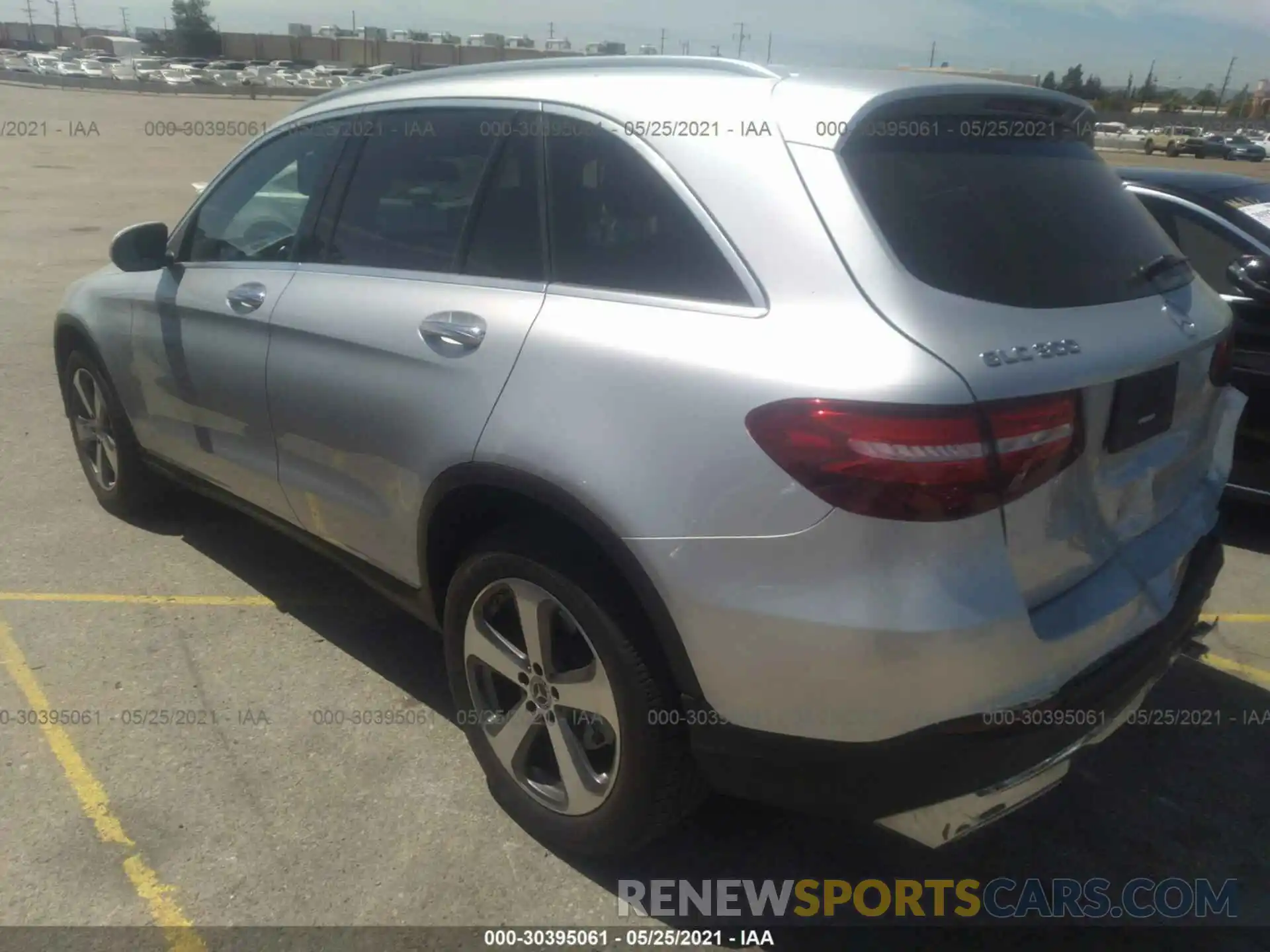 3 Photograph of a damaged car WDC0G4JB2KV141087 MERCEDES-BENZ GLC 2019