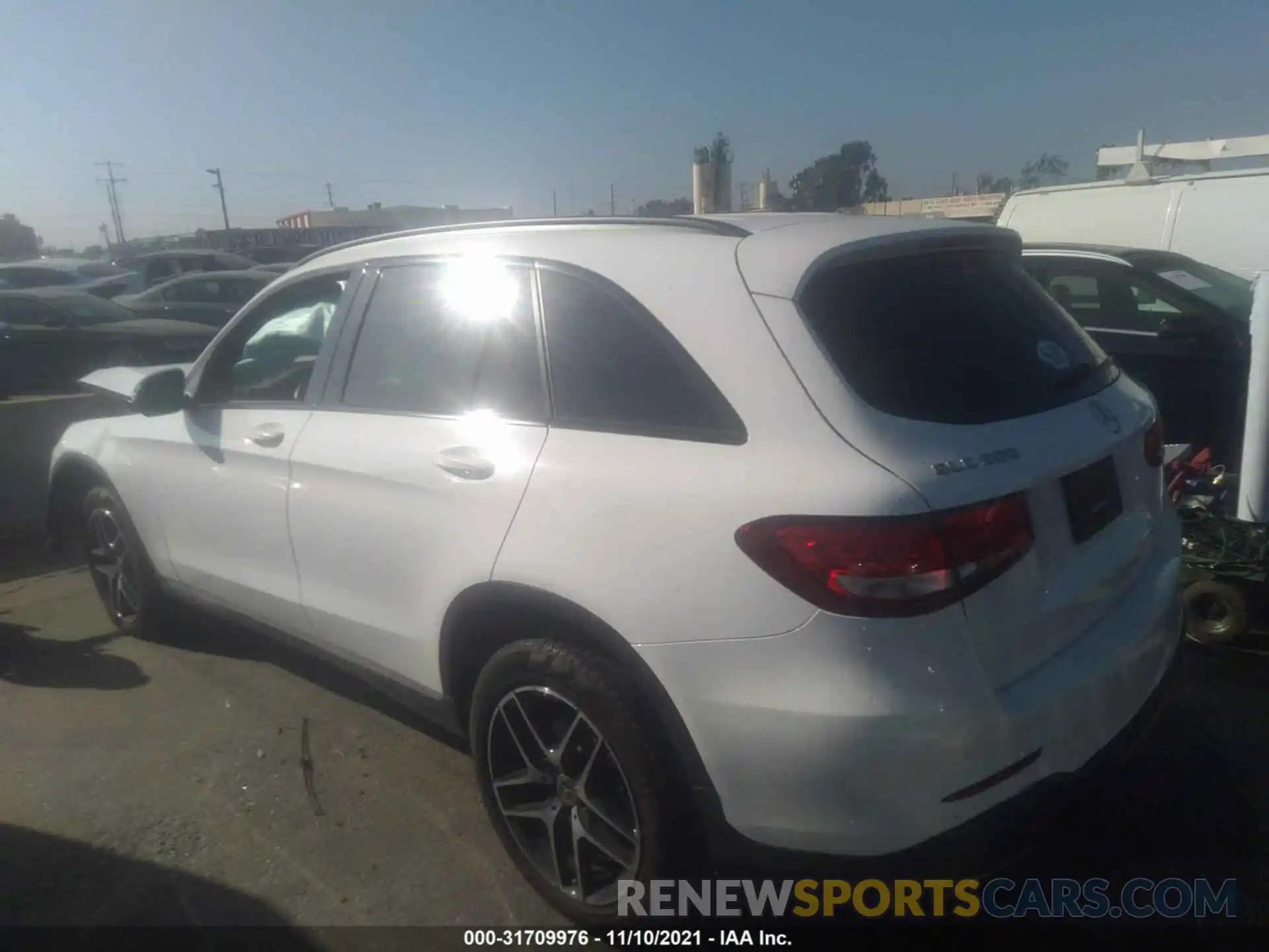 3 Photograph of a damaged car WDC0G4JB2KV145754 MERCEDES-BENZ GLC 2019