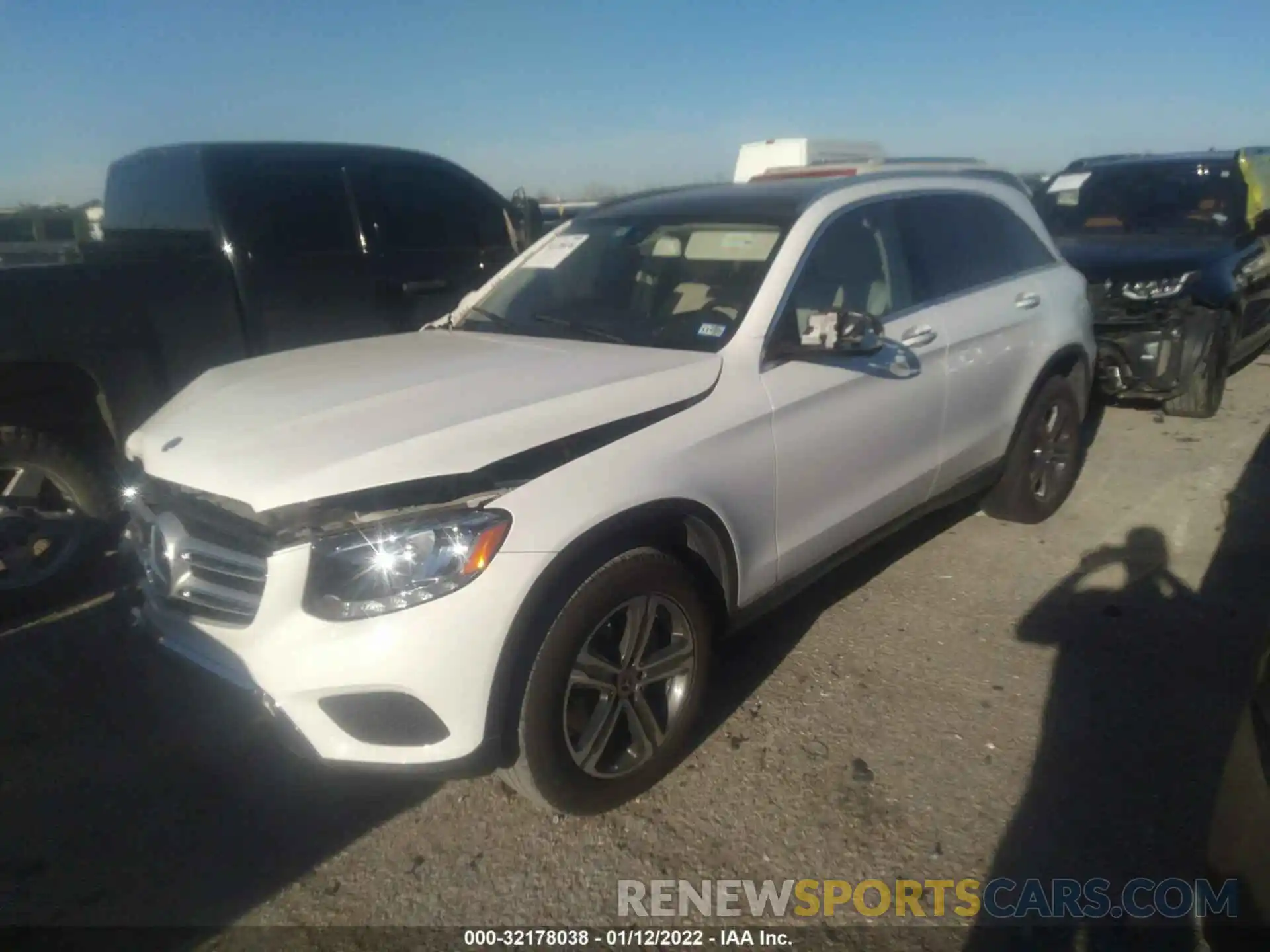 2 Photograph of a damaged car WDC0G4JB2KV147035 MERCEDES-BENZ GLC 2019