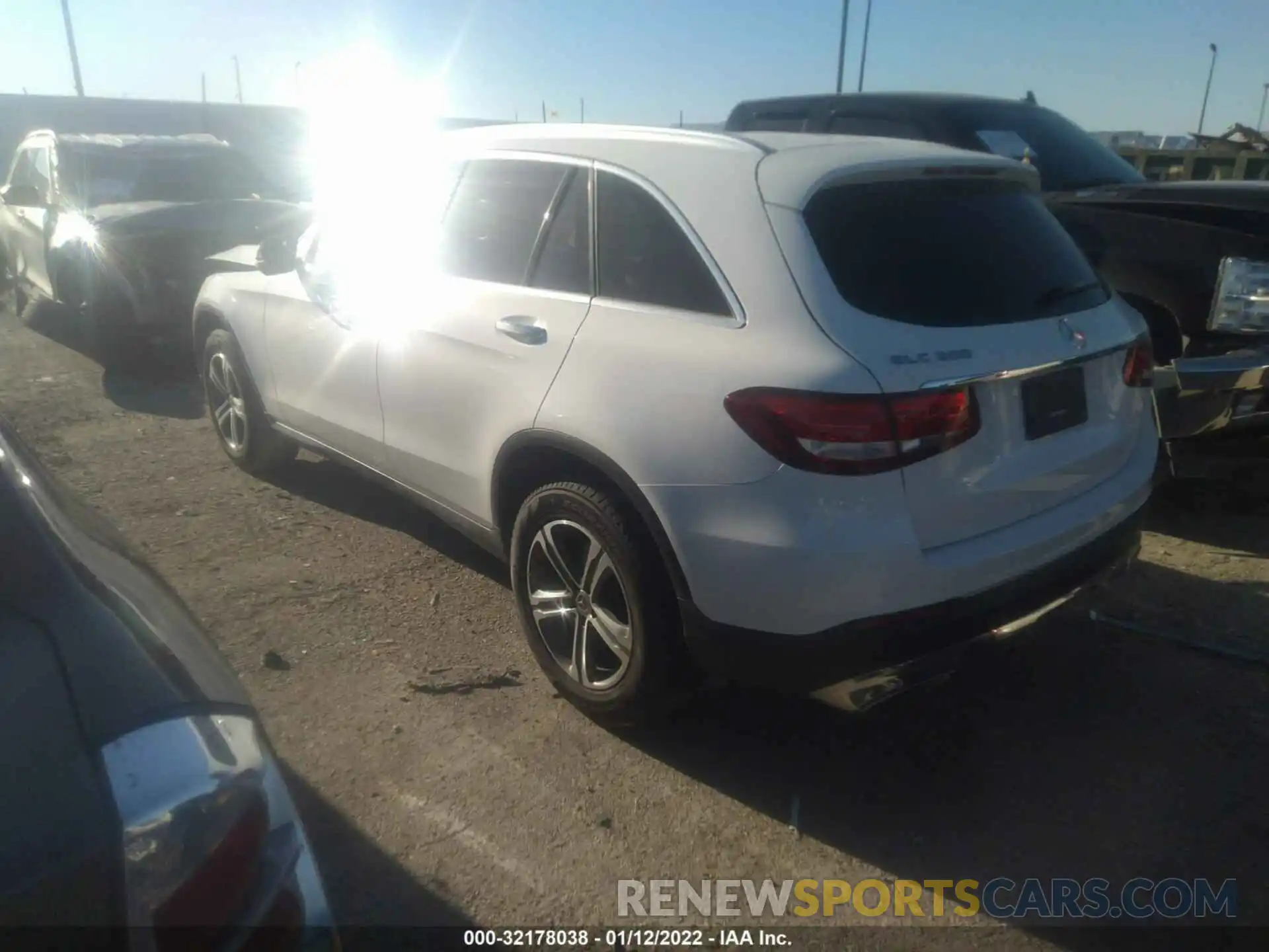 3 Photograph of a damaged car WDC0G4JB2KV147035 MERCEDES-BENZ GLC 2019