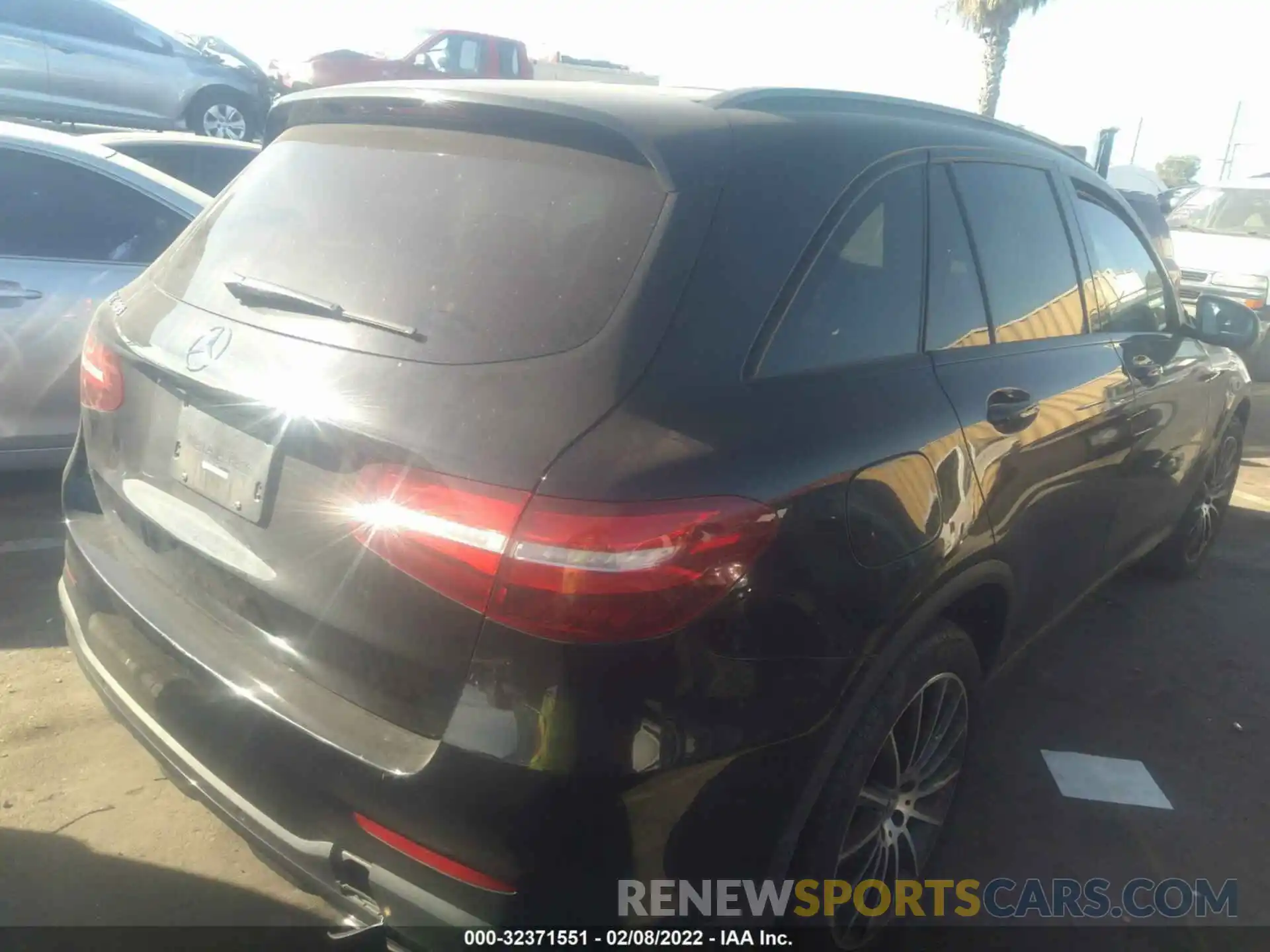 4 Photograph of a damaged car WDC0G4JB2KV168841 MERCEDES-BENZ GLC 2019