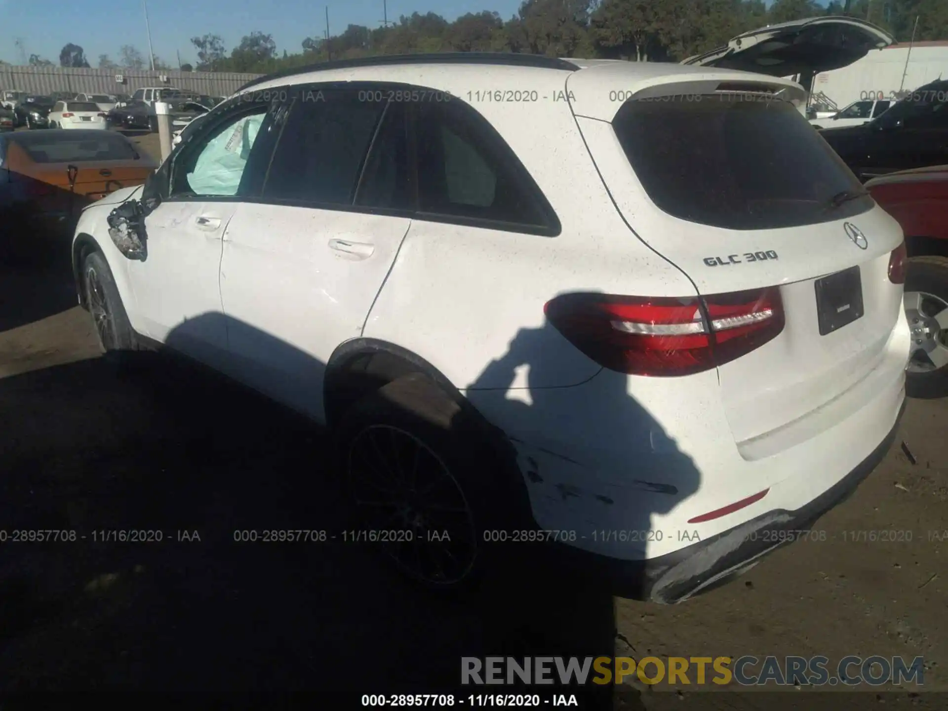 3 Photograph of a damaged car WDC0G4JB2KV170556 MERCEDES-BENZ GLC 2019