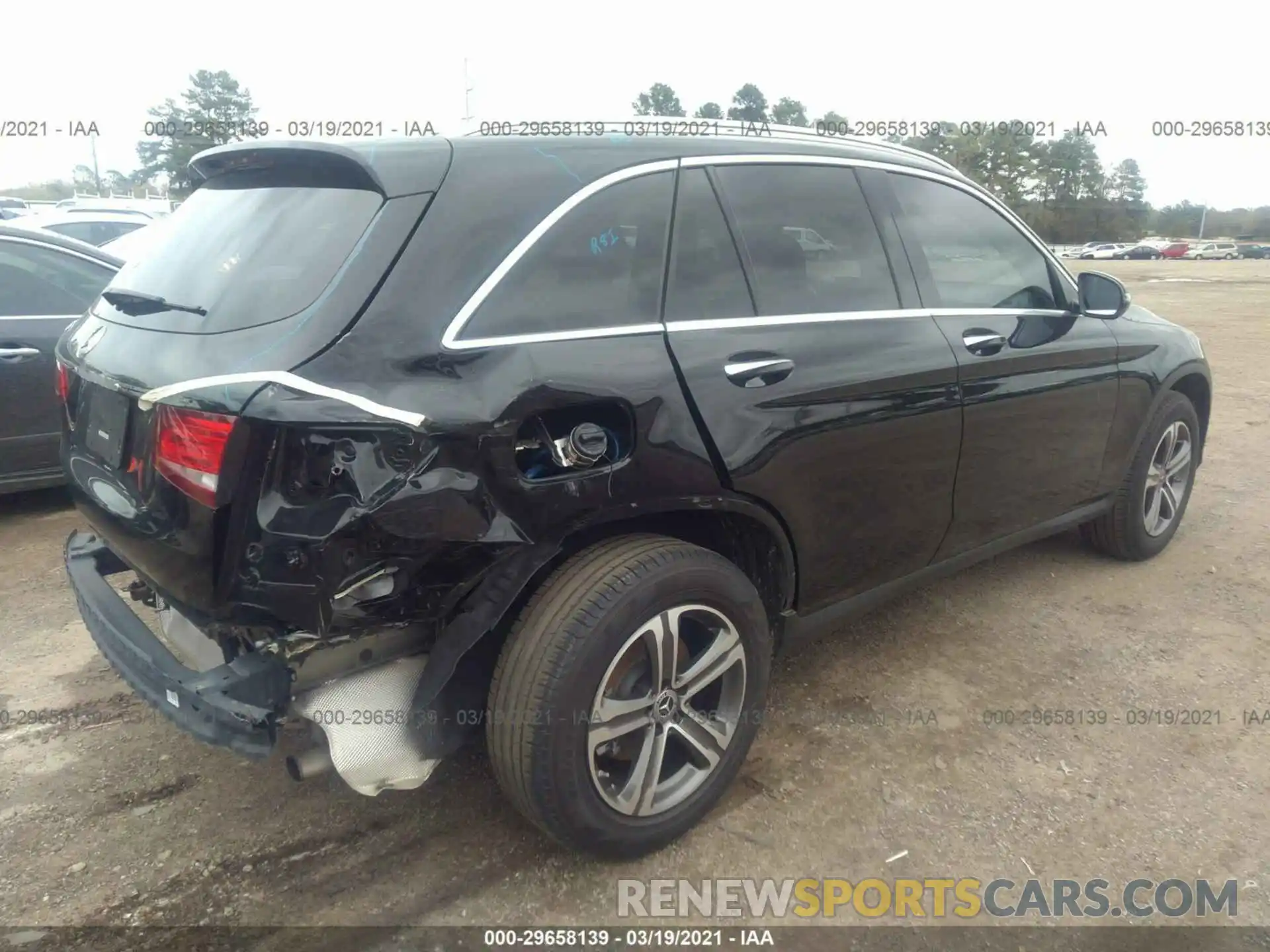 4 Photograph of a damaged car WDC0G4JB2KV171027 MERCEDES-BENZ GLC 2019